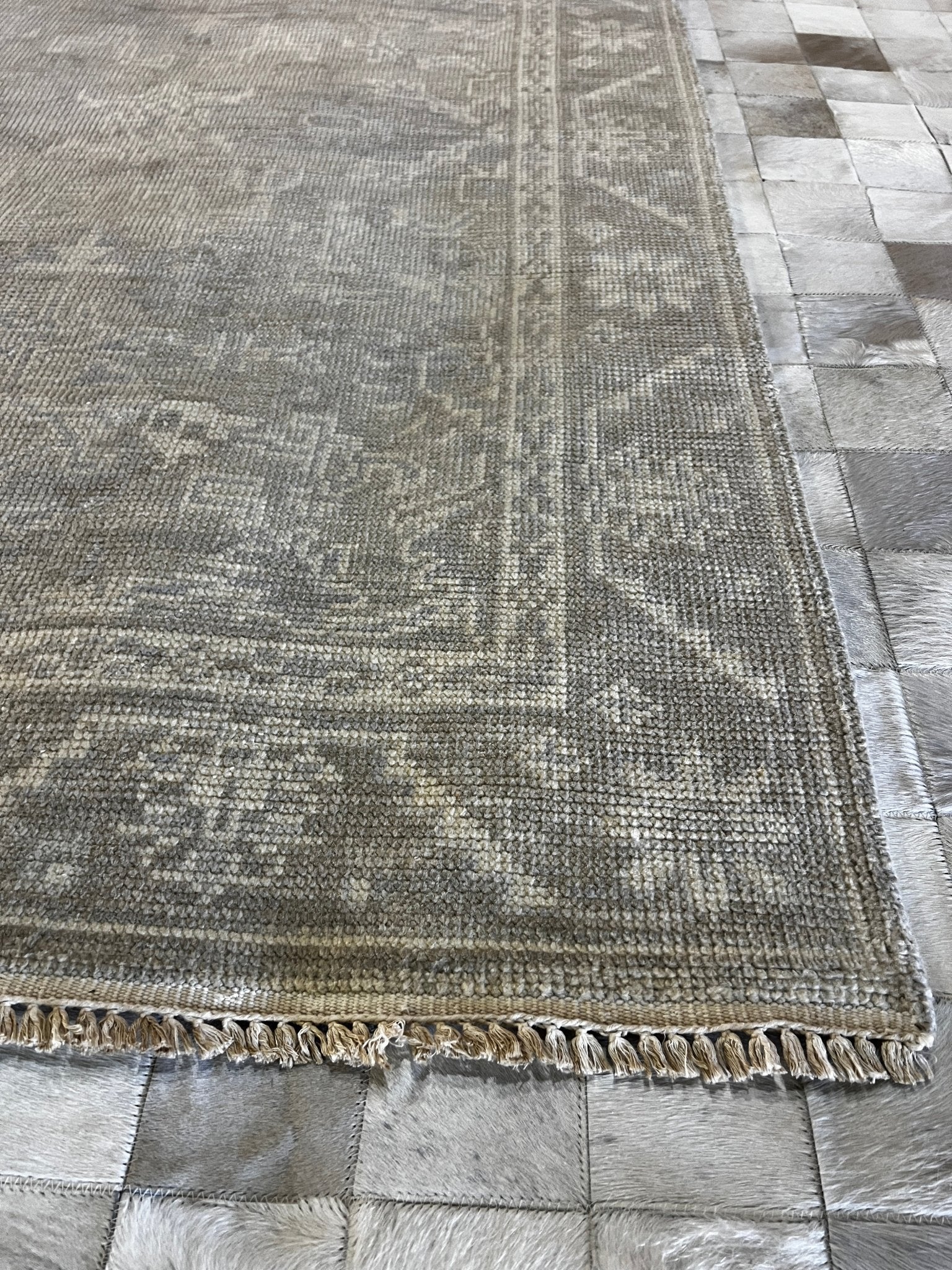 Cyndi Wood 4x6 Hand-Knotted Silver & Grey Turkish Oushak | Banana Manor Rug Factory Outlet