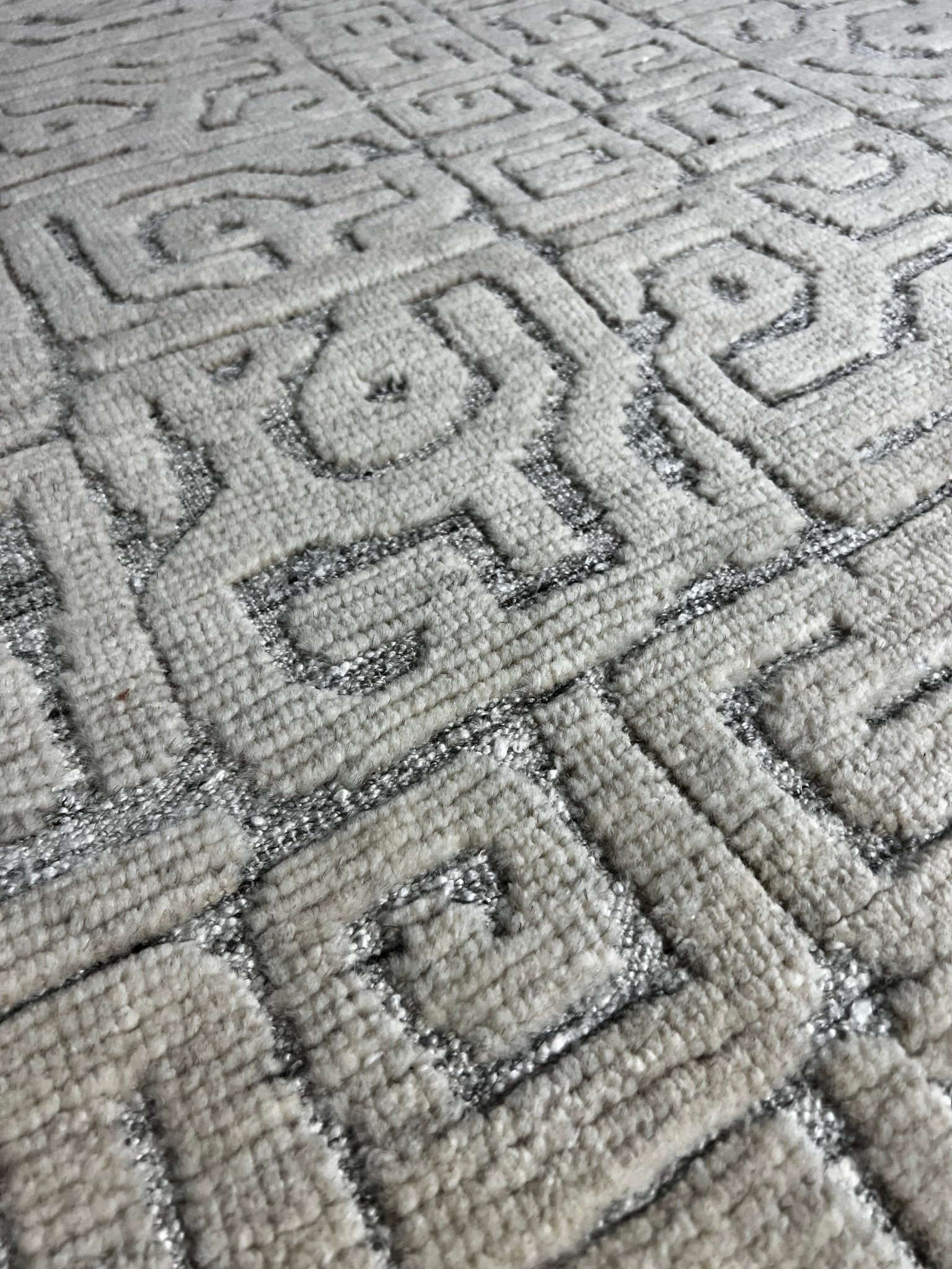 Dael 5.9x9 Ivory & Grey Hand Knotted | Banana Manor Rug Factory Outlet