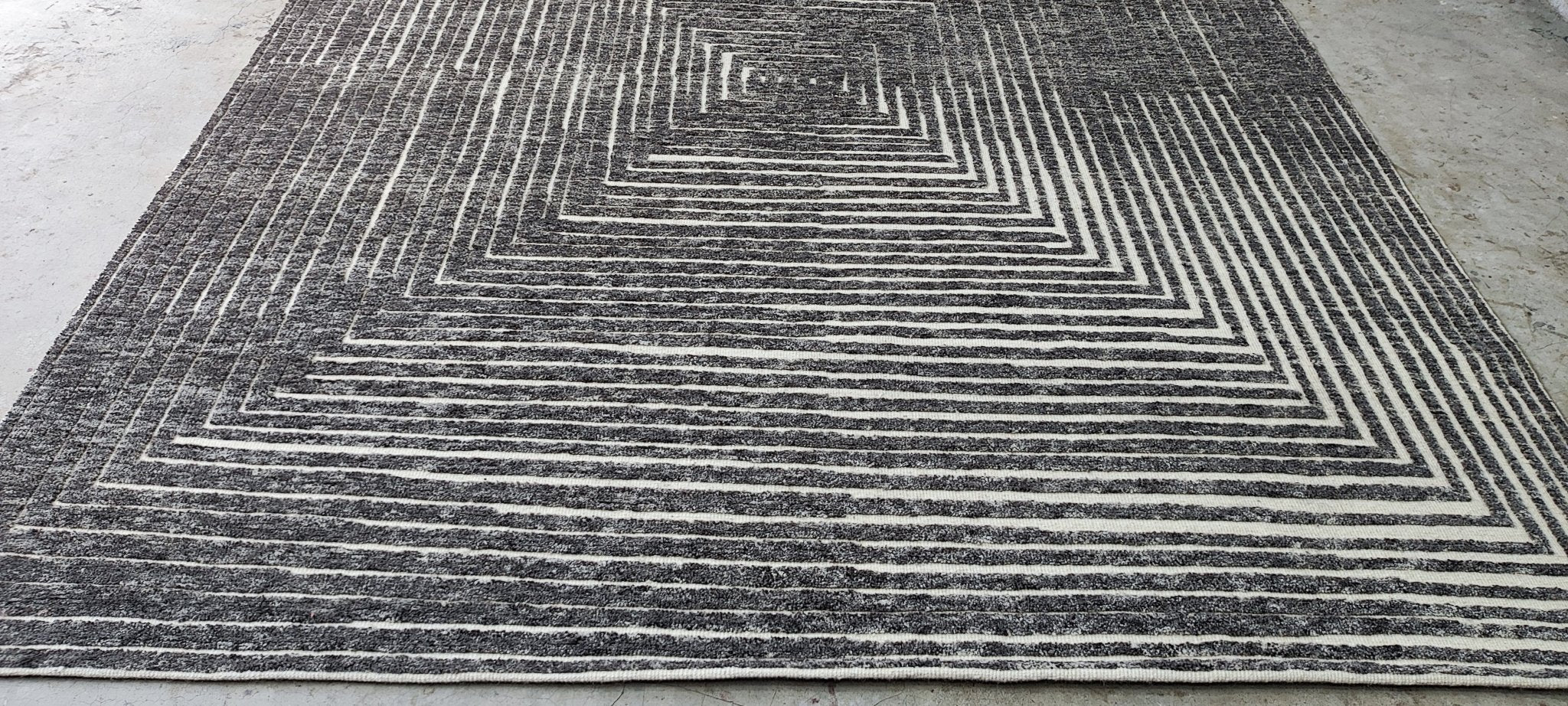 Dale DaBone 8.3x10 Hand-Knotted Grey & Ivory Cut Pile | Banana Manor Rug Factory Outlet