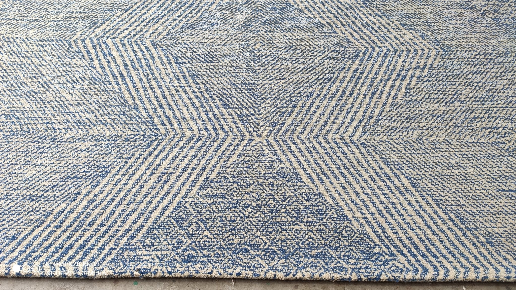 Dan Immerfall 8x10 Blue and Ivory Hand-Tufted Looped Rug | Banana Manor Rug Company