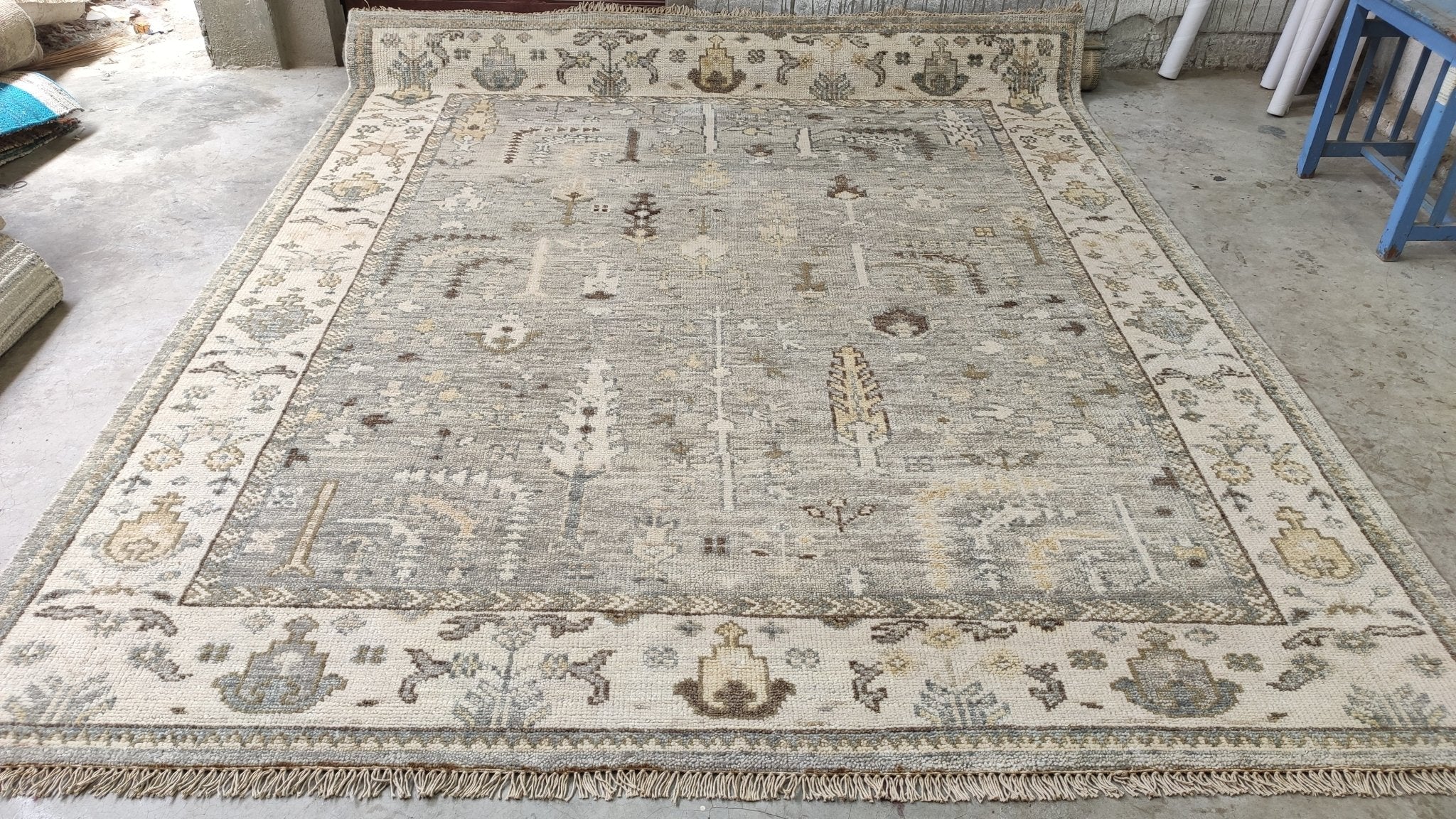 Danae 8.3x10 Grey and Ivory Hand-Knotted Oushak Rug | Banana Manor Rug Company