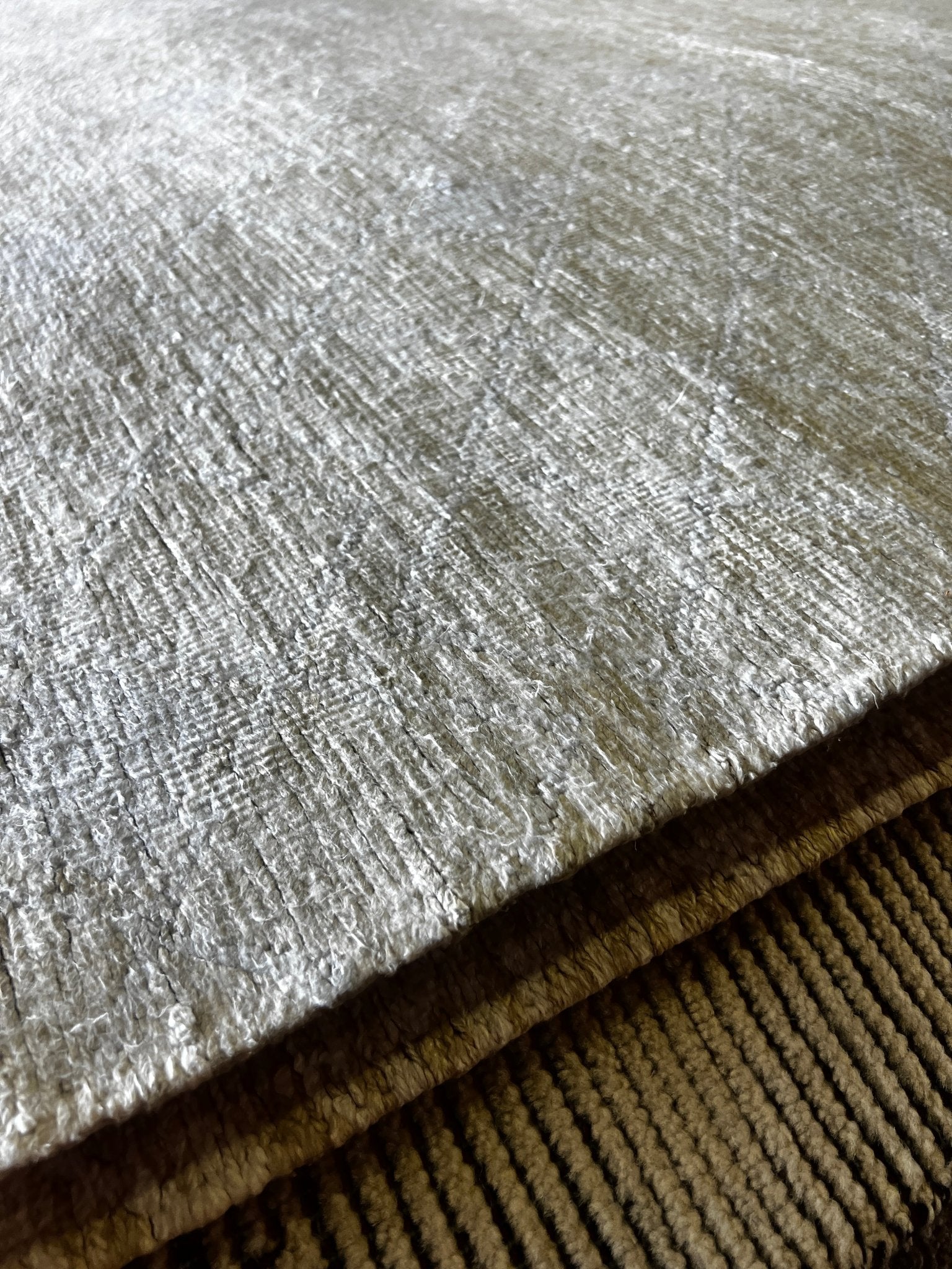 Daniella Capri 7.9x9.6 Silver & Grey Abstract Modern Hand-Knotted | Banana Manor Rug Factory Outlet