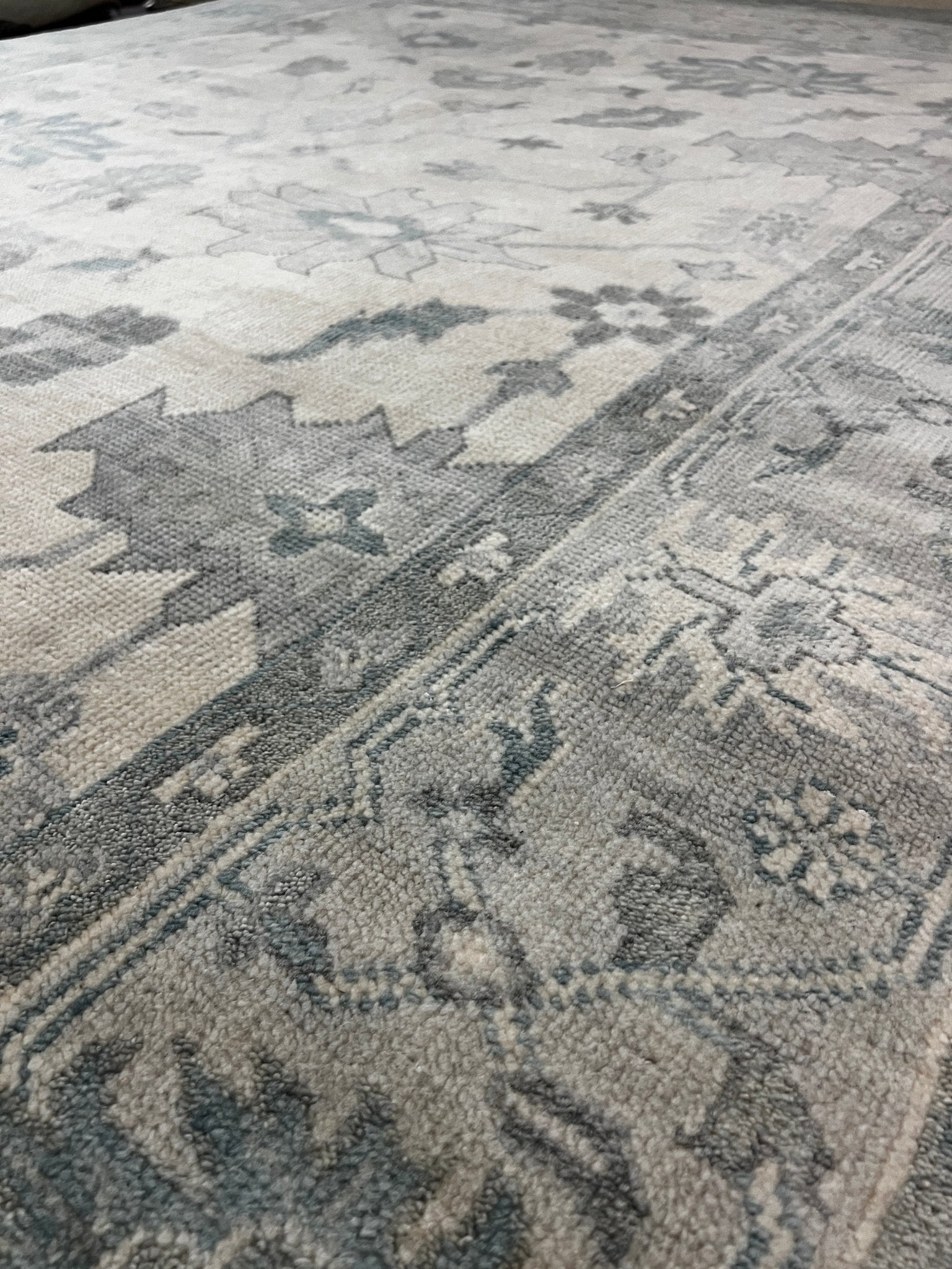 Dasha 8x10.6 Ivory Grey Oushak | Banana Manor Rug Factory Outlet