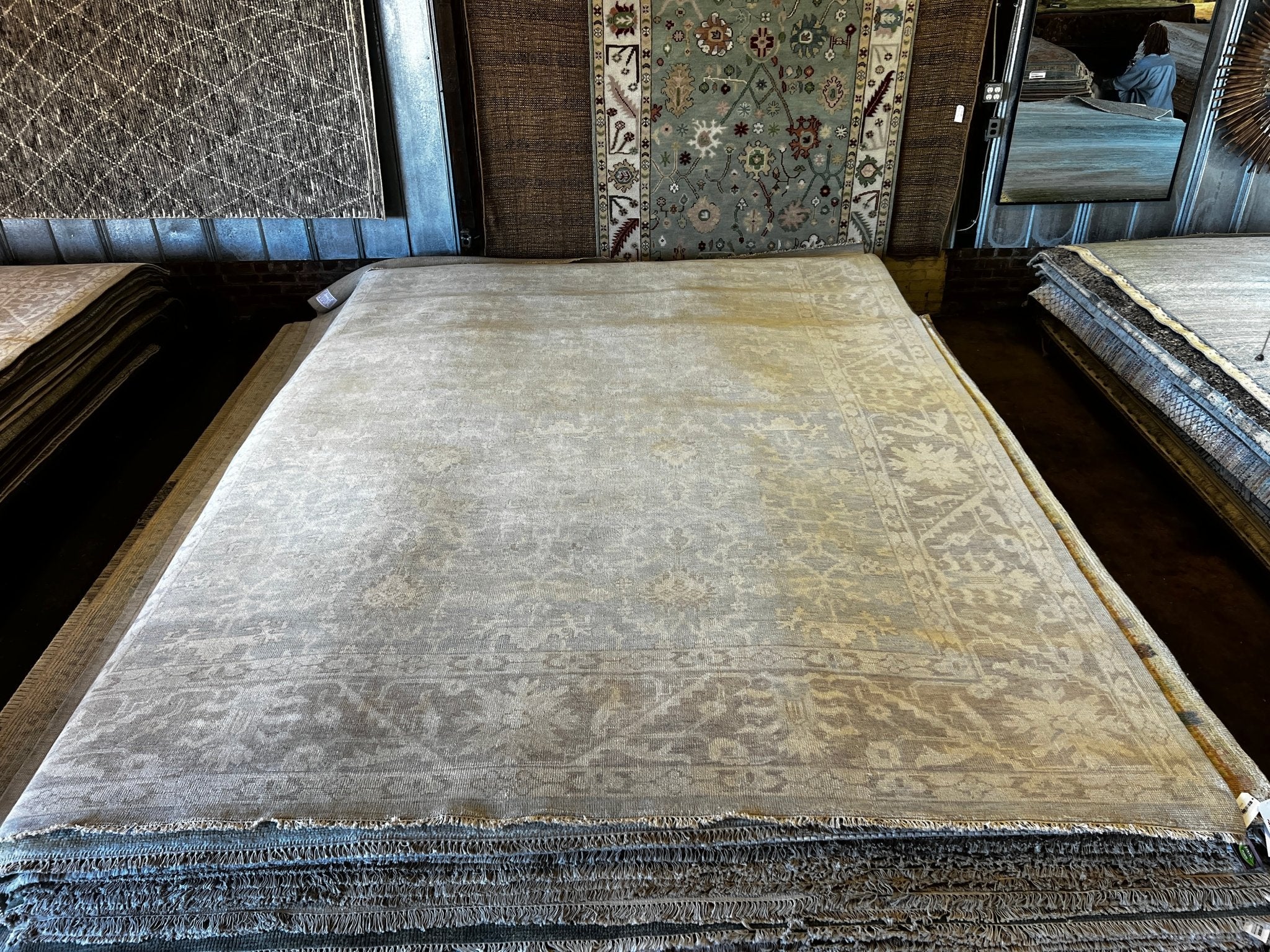 Debbi 11.6x14.9 Hand-Knotted Silver Grey Turkish Oushak | Banana Manor Rug Factory Outlet