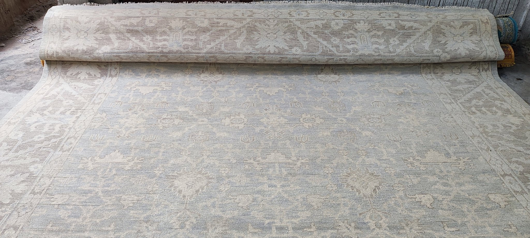 Debbi 11.6x14.9 Hand Knotted Silver Grey Turkish Oushak | Banana Manor Rug Factory Outlet