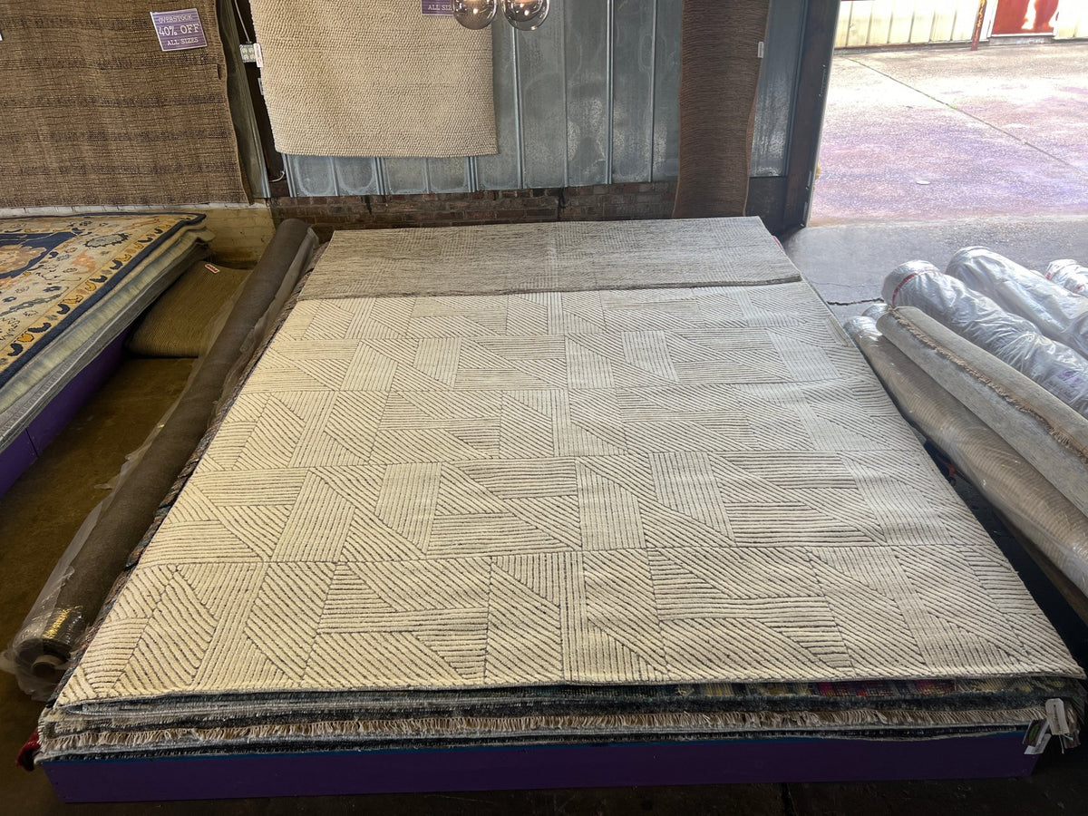 Delilah 9x16 Ivory Hand-Knot Abstract Rug – Banana Manor Rug Factory Outlet