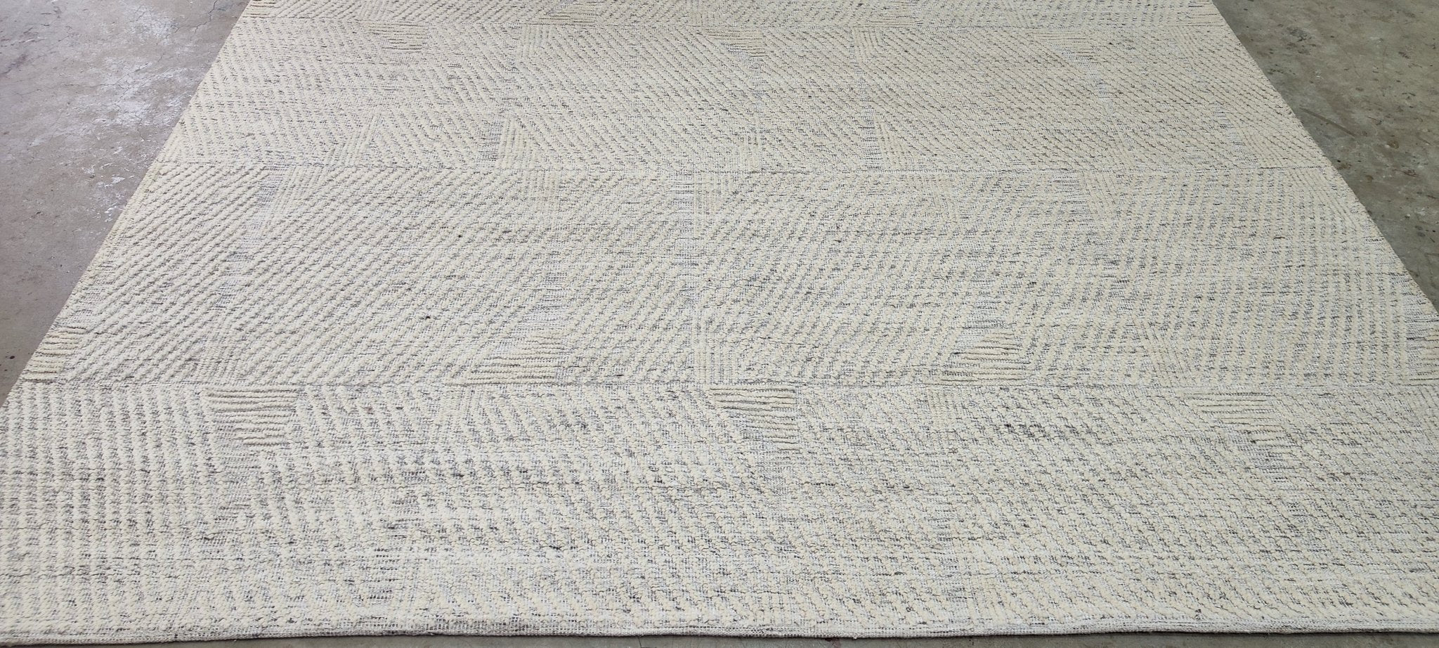 Derek 8x10 Hand-Knotted Ivory & Grey Cut Pile | Banana Manor Rug Factory Outlet