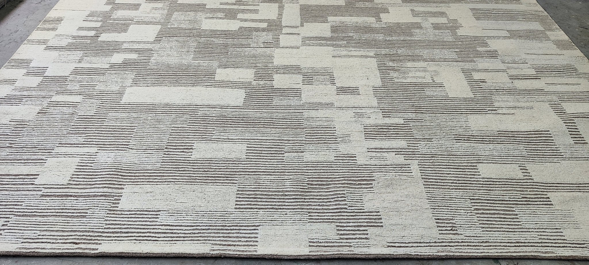Dieter 10.3x14 Hand-Knotted Ivory & Grey Modern | Banana Manor Rug Factory Outlet
