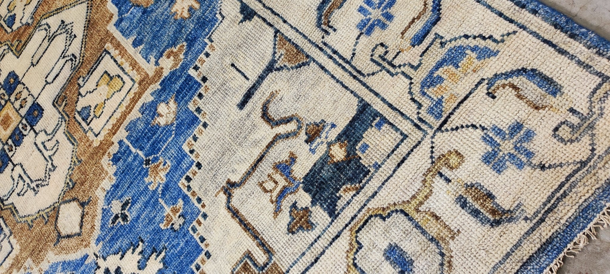 Dixie Evans 8x10 Hand Knotted Blue & Beige Serapi | Banana Manor Rug Factory Outlet