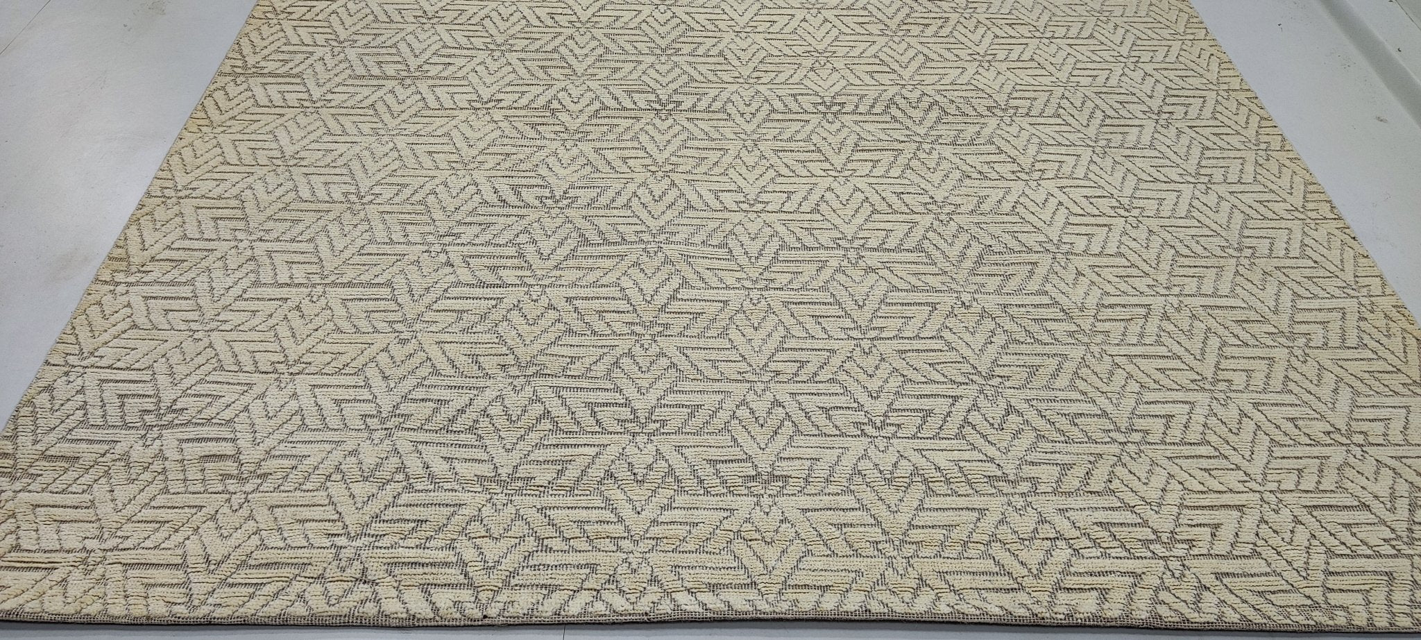Don 8x10 Hand-Knotted Ivory High Low | Banana Manor Rug Factory Outlet