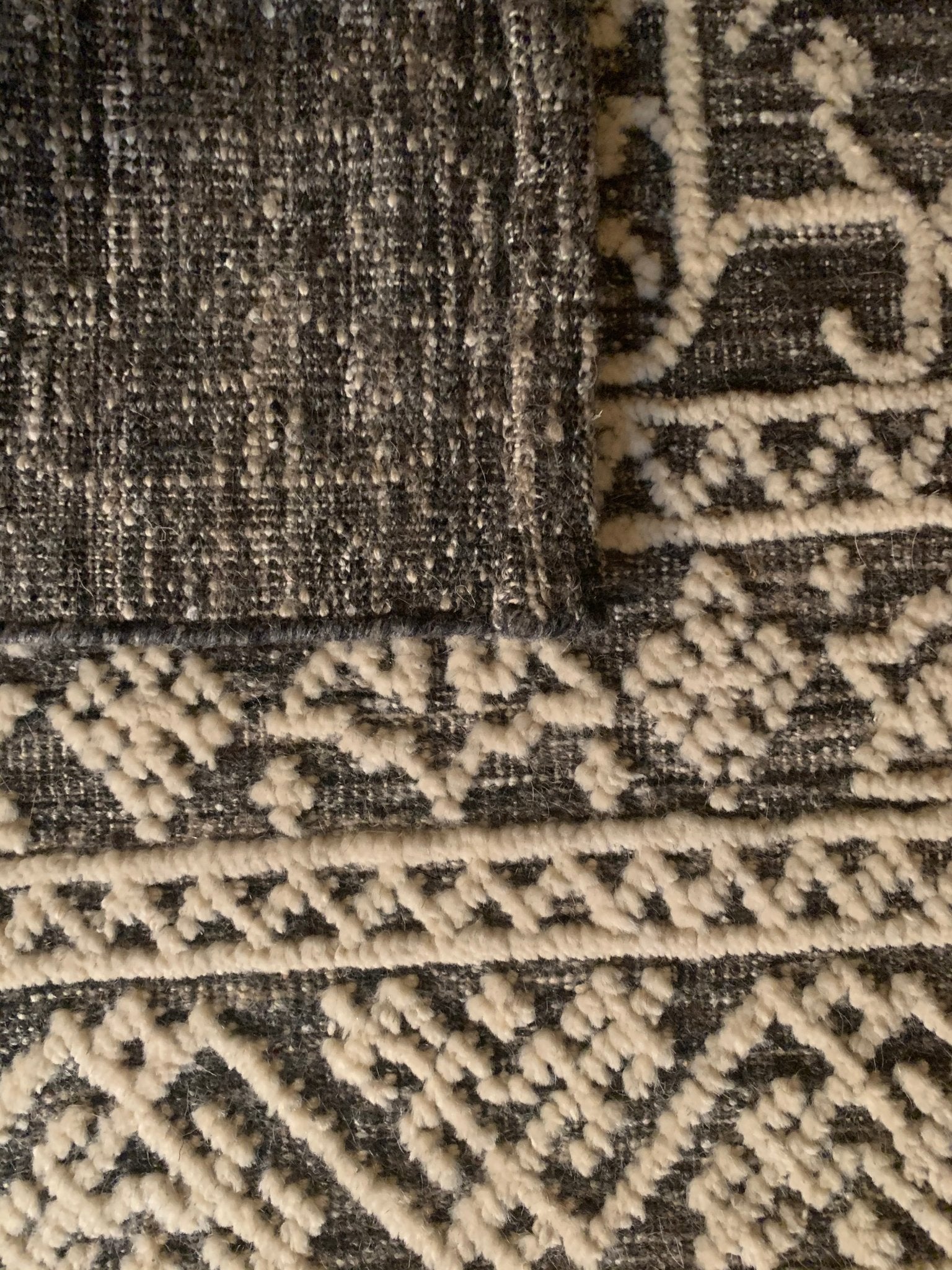 Drama Queen 3-Freddy's Revenge – Banana Manor Rug Factory Outlet