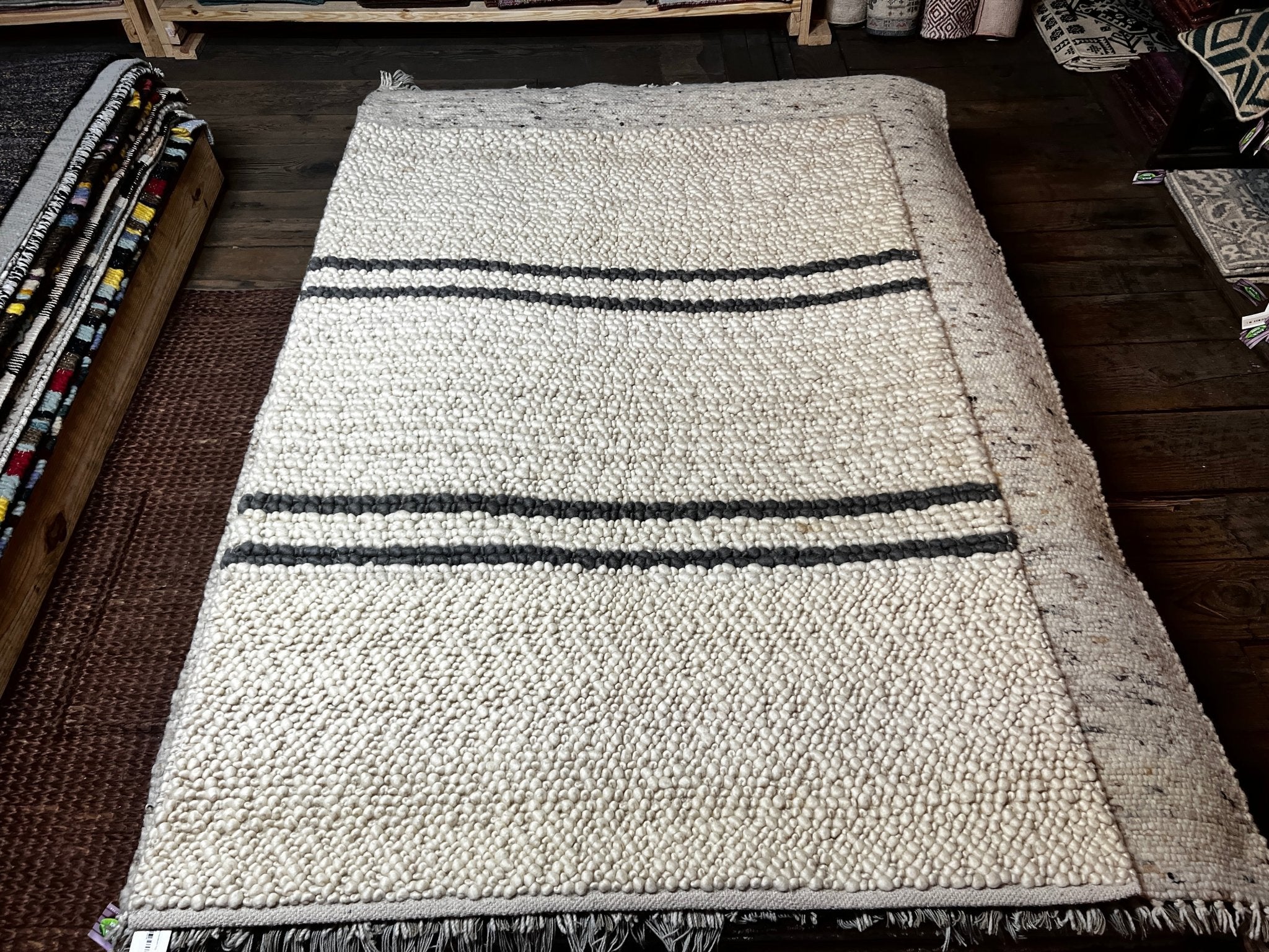 Edna Ivory and Grey Handwoven Rug 4.6x6.9 | Banana Manor Rug Company