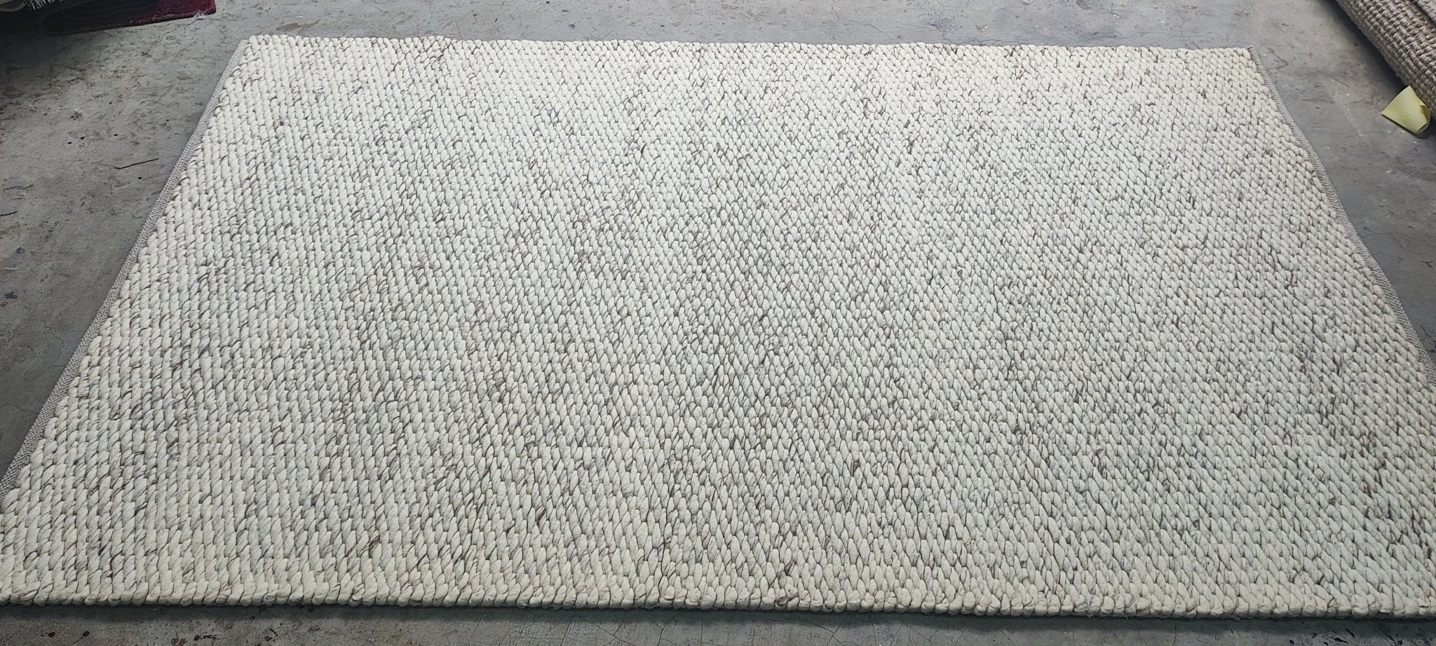 Edward Moore Handwoven Wool Durrie Natural Ivory Loop 6x9 | Banana Manor Rug Company