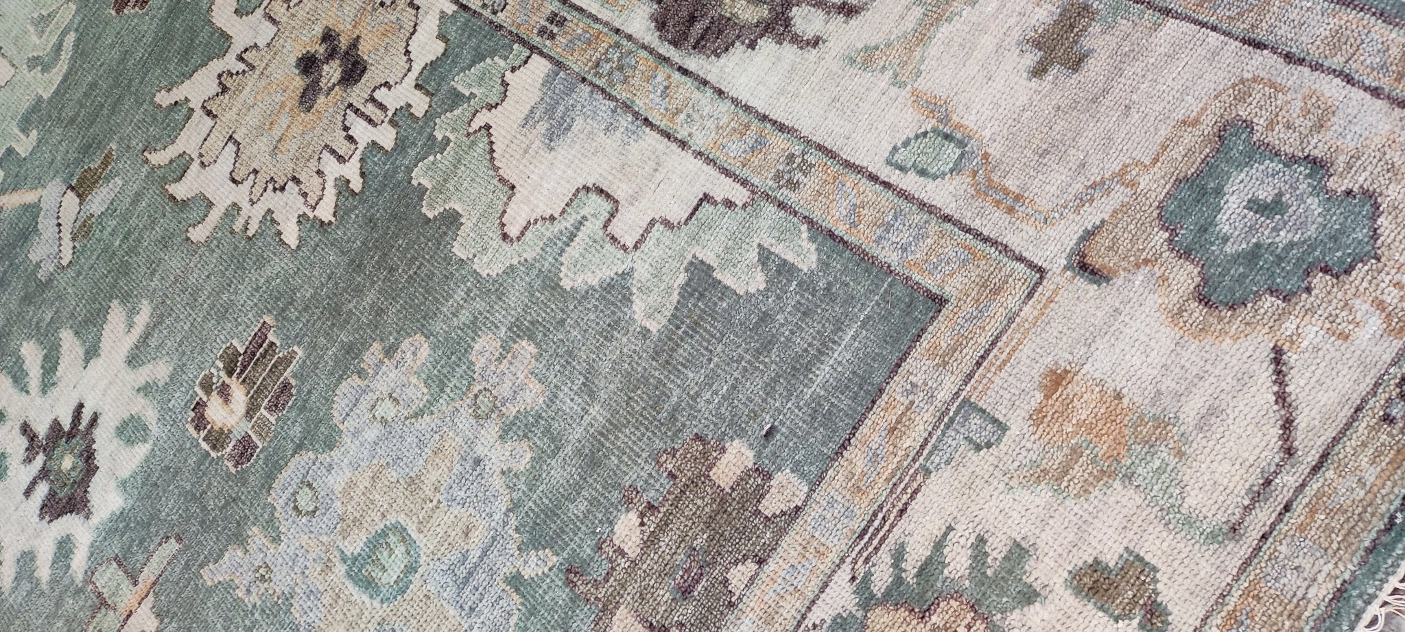 Elie Tahari 10x14 Light Green and Tan Hand-Knotted Oushak Rug | Banana Manor Rug Company