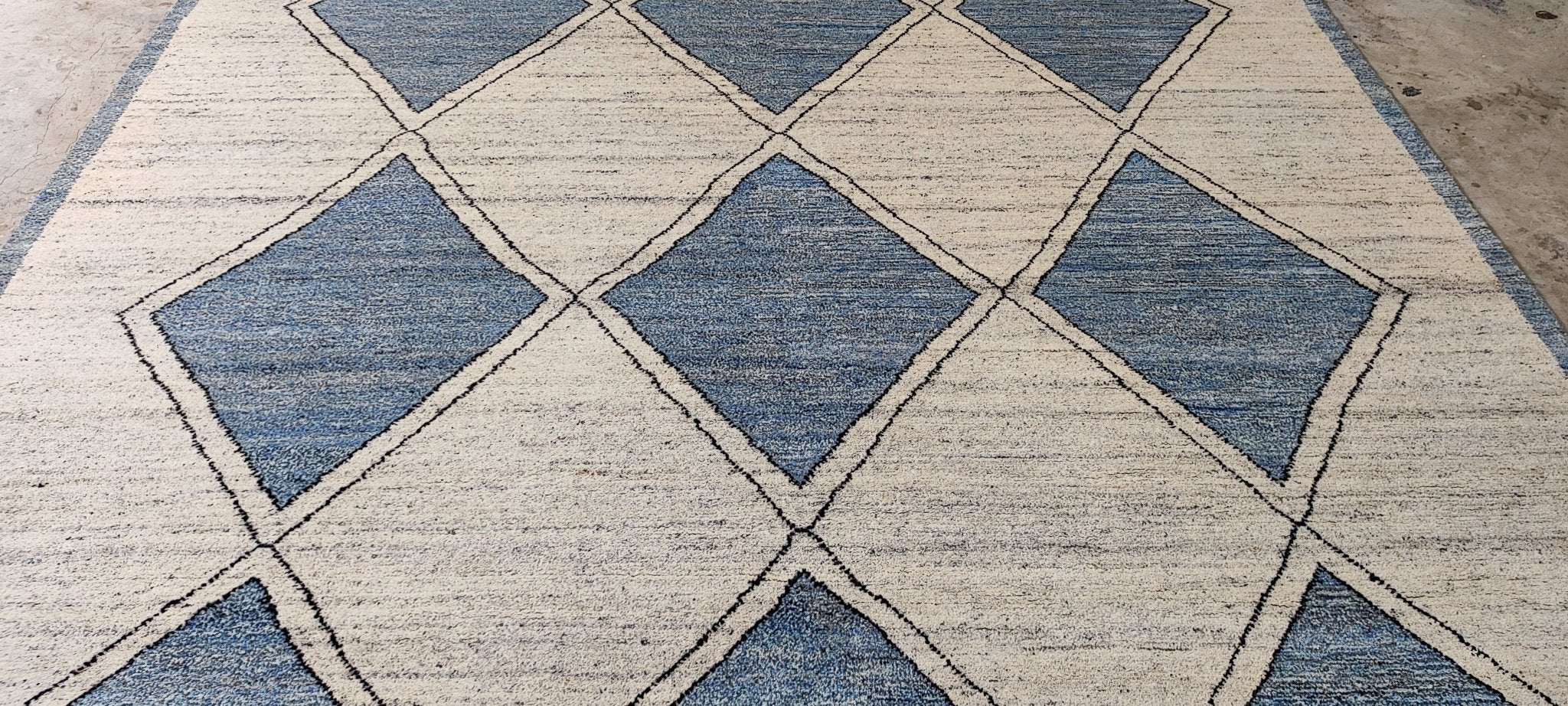 Erik 8x10 Hand-Knotted Beige & Blue Pile | Banana Manor Rug Factory Outlet