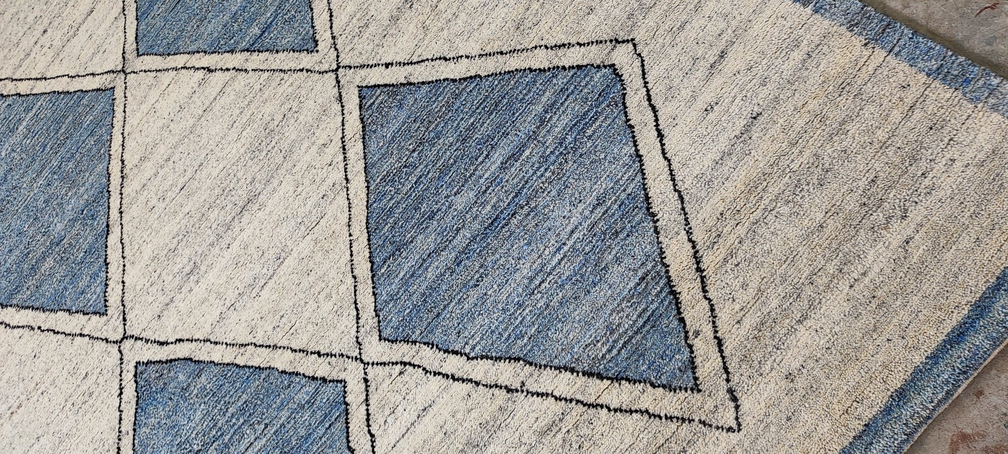 Erik 8x10 Hand-Knotted Beige & Blue Pile | Banana Manor Rug Factory Outlet