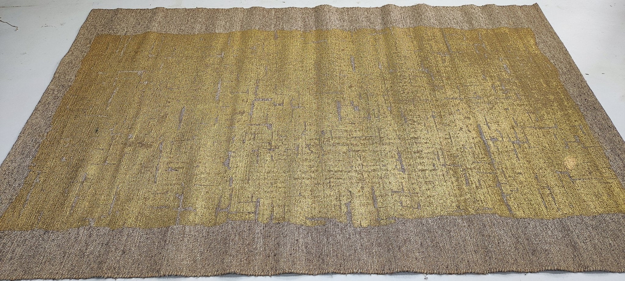 Excalibur 5x7.9 Handwoven Grey & Gold Printed Durrie | Banana Manor Rug Factory Outlet