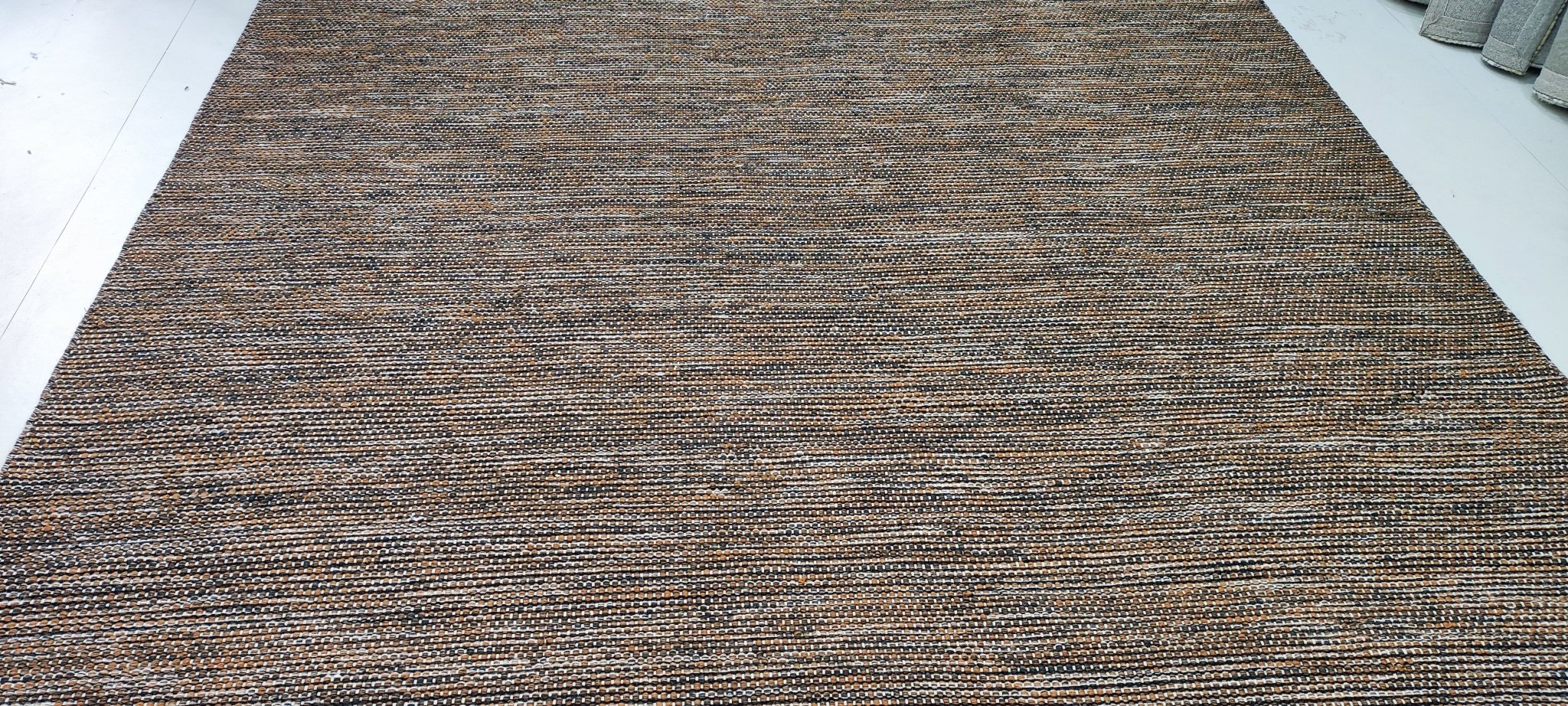 Fools of Misrule Handwoven Brown Textured Durrie (Multiple Sizes) | Banana Manor Rug Factory Outlet