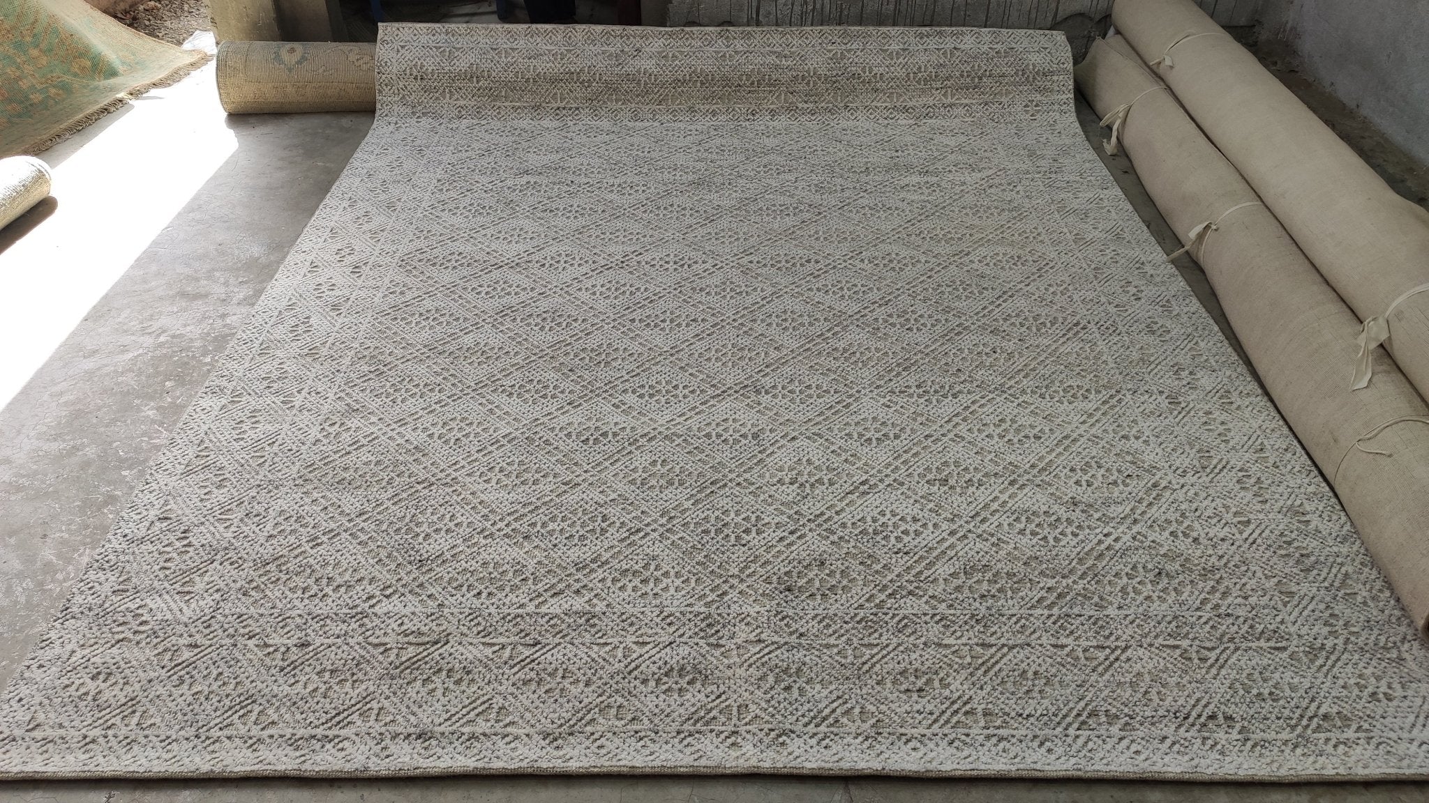 Francie 8x10 / 9x12 Natural and Ivory High-Low Hand-Knotted Rug | Banana Manor Rug Company