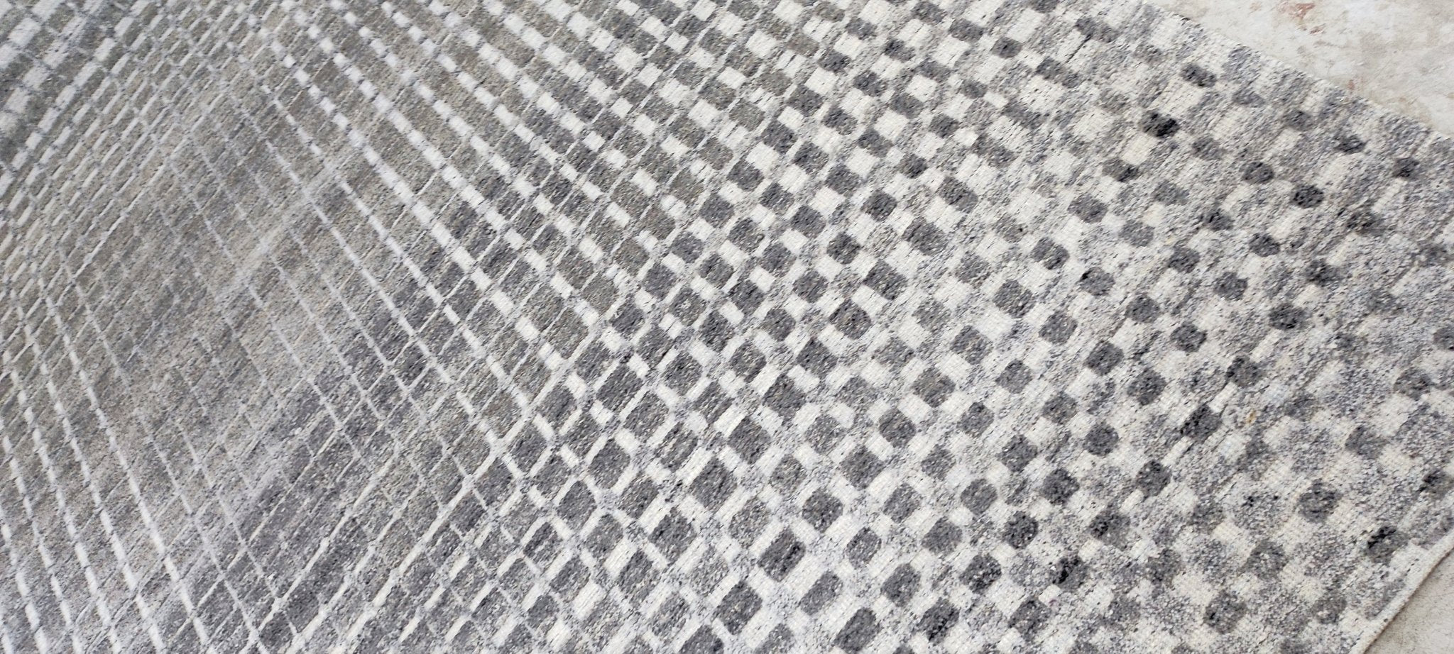 Francois 8x10 Hand-Knotted Silver & Grey Cut Pile | Banana Manor Rug Factory Outlet