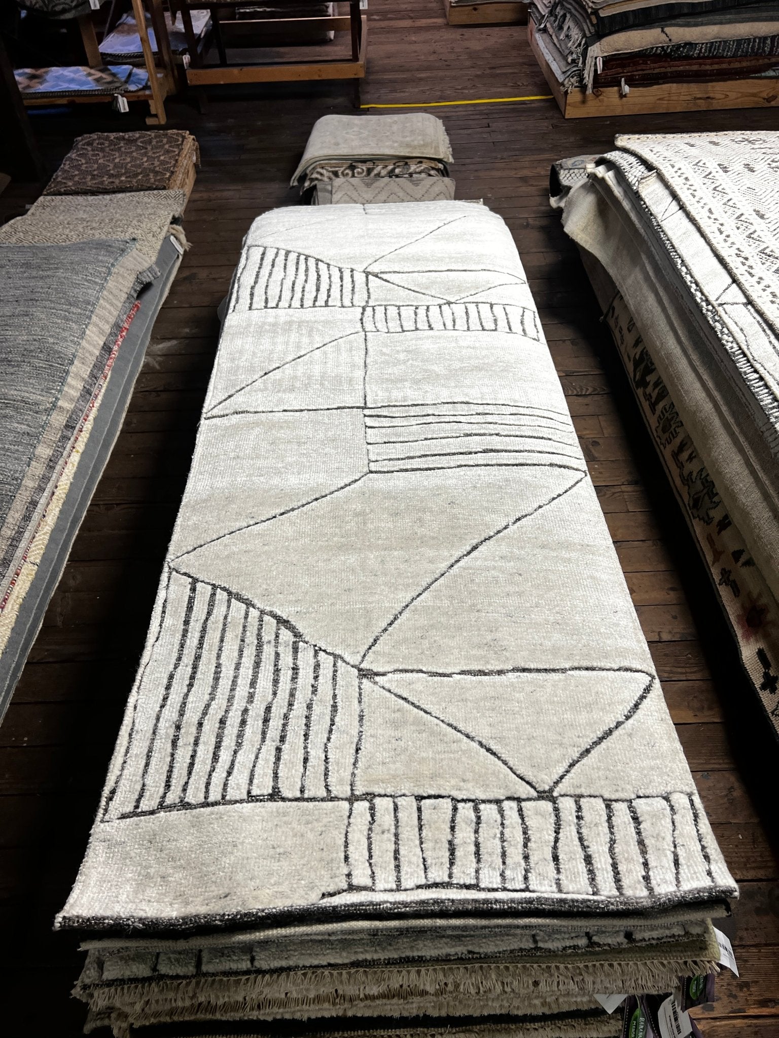 Freddie 3x10 Hand-Knotted Ivory & Grey Cut Pile Runner | Banana Manor Rug Factory Outlet