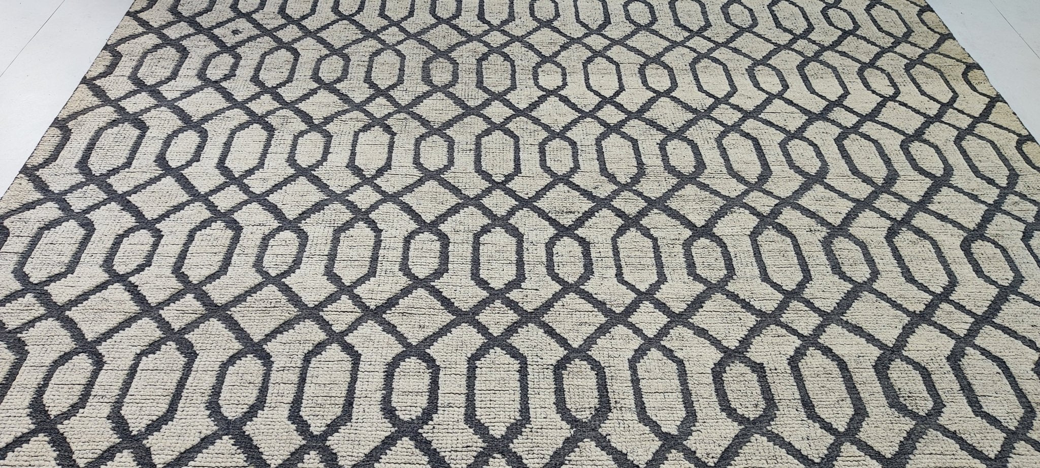 Ganz 8.3x10 Hand-Knotted Beige & Grey High Low | Banana Manor Rug Factory Outlet