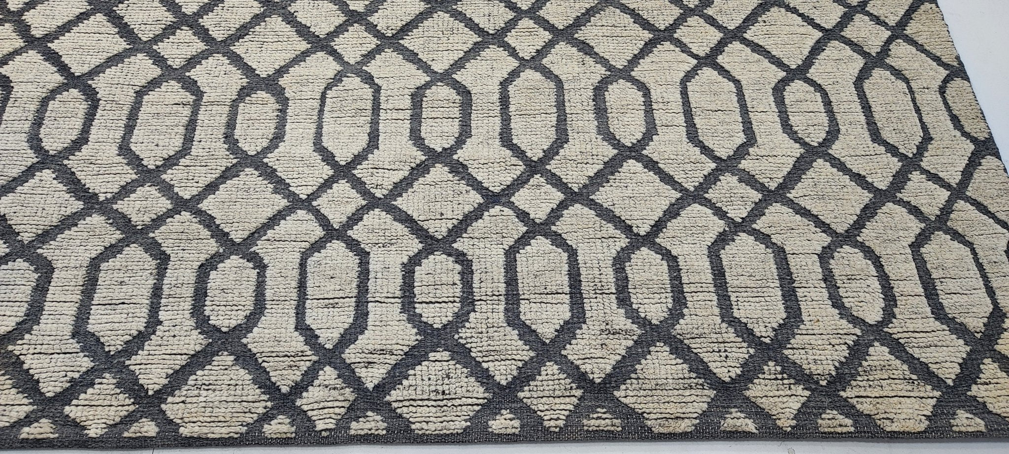 Ganz 8.3x10 Hand-Knotted Beige & Grey High Low | Banana Manor Rug Factory Outlet