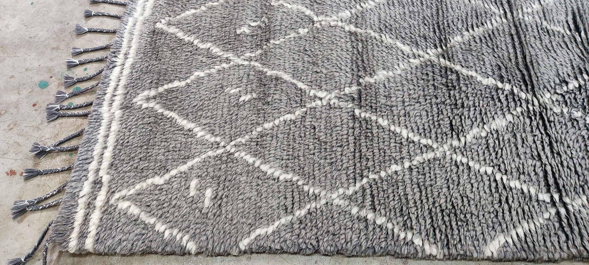 George Henare Hand-Knotted Grey and Ivory Moroccan Style 3x5.6 | Banana Manor Rug Company