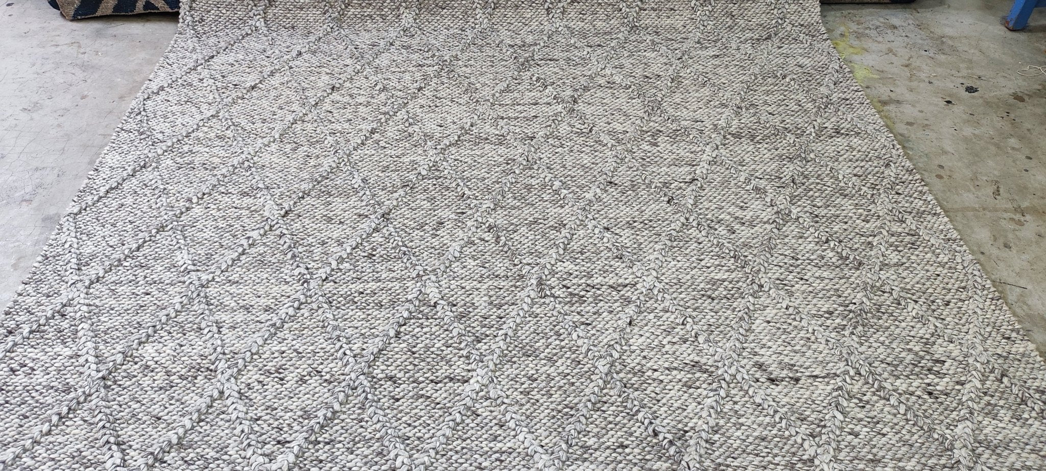 Gerri 6.6x9.3 Handwoven Wool Durrie Natural/Grey Geometrical | Banana Manor Rug Factory Outlet