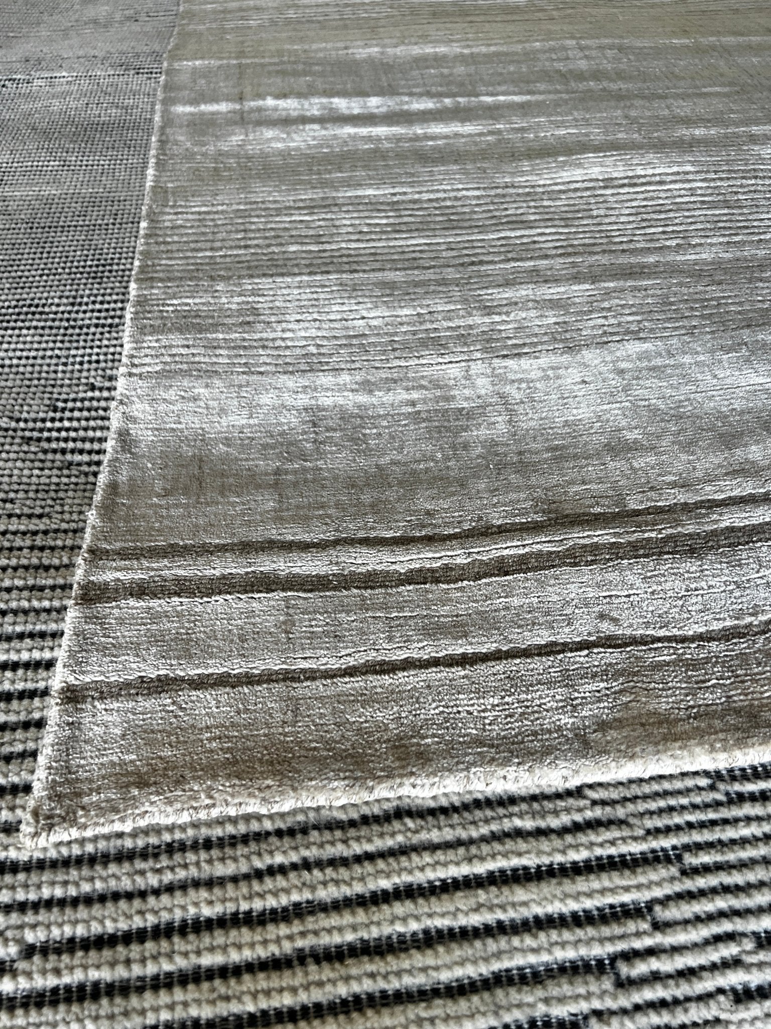 Gianpiero 4.6x6.6 Handwoven Blended Cut Pile Carpet | Banana Manor Rug Factory Outlet