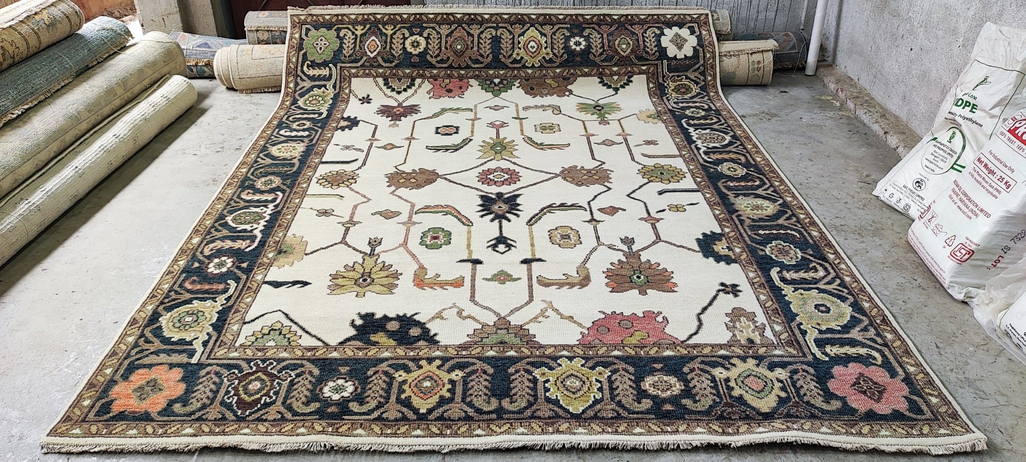 Giovanna 8x10 Hand-Knotted Ivory & Dark Green Oushak | Banana Manor Rug Factory Outlet
