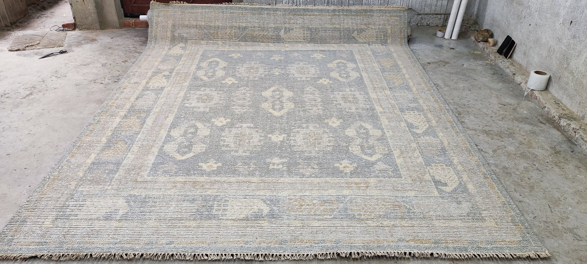 Gladys 8x9.9 Hand Knotted Silver & Grey Oushak | Banana Manor Rug Factory Outlet