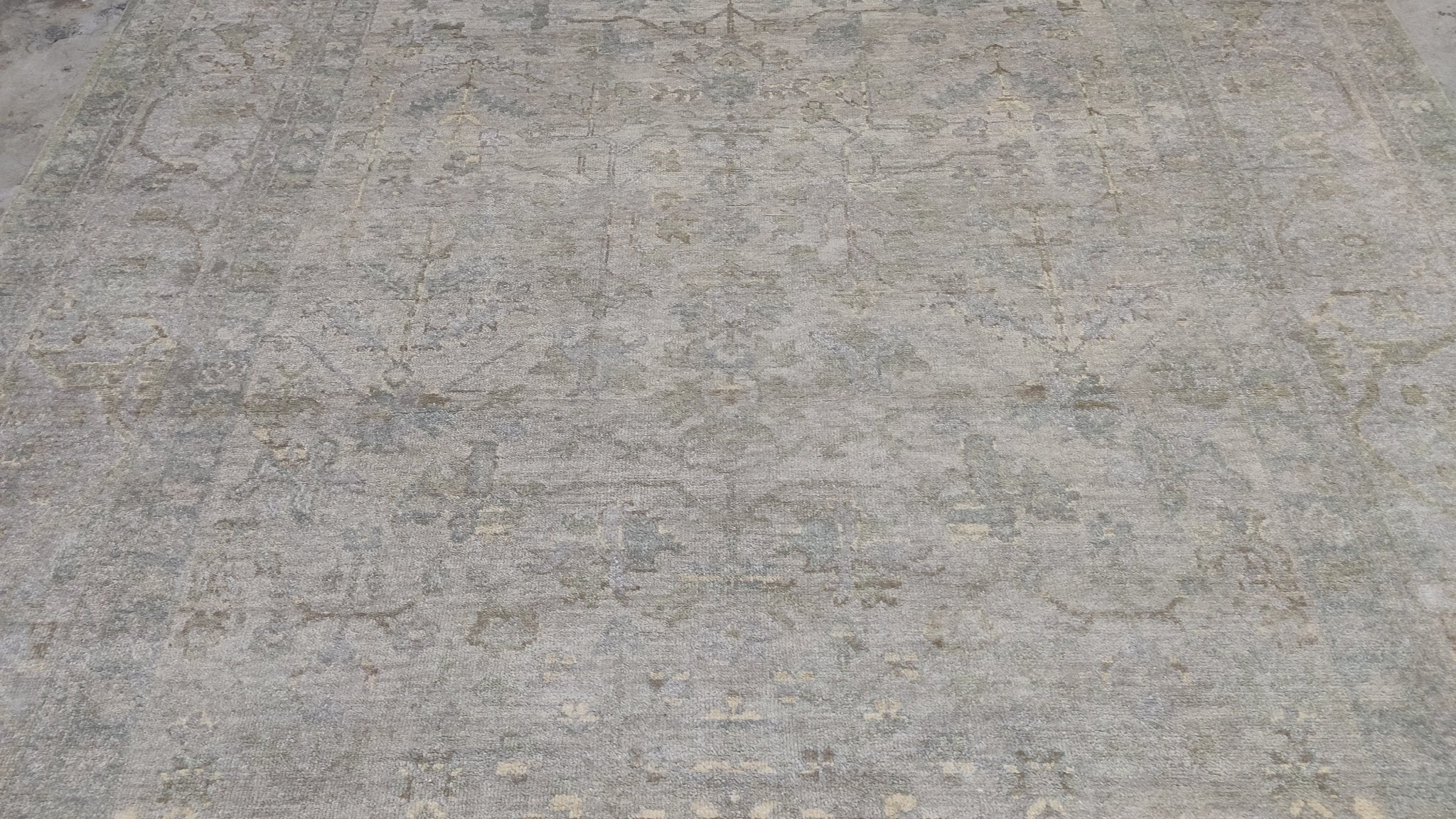 Grace 8x10 Grey and Silver Hand-Knotted Oushak Rug | Banana Manor Rug Company
