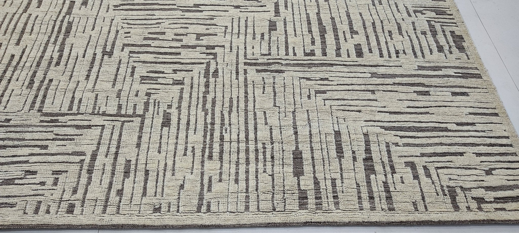 Greg 8.3x10 Hand-Knotted Ivory & Grey High Low | Banana Manor Rug Factory Outlet
