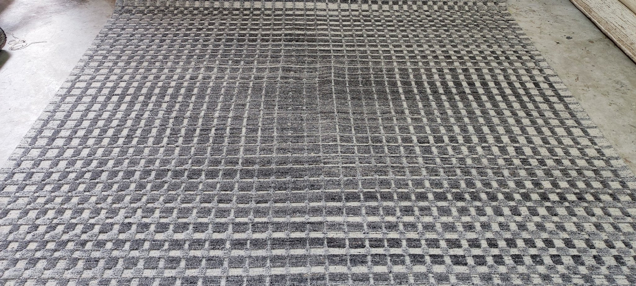 Greg 8.3x10 Hand-Knotted Silver & Grey Cut Pile | Banana Manor Rug Factory Outlet