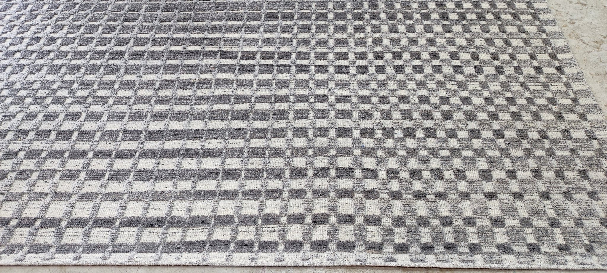 Greg 8.3x10 Hand-Knotted Silver & Grey Cut Pile | Banana Manor Rug Factory Outlet