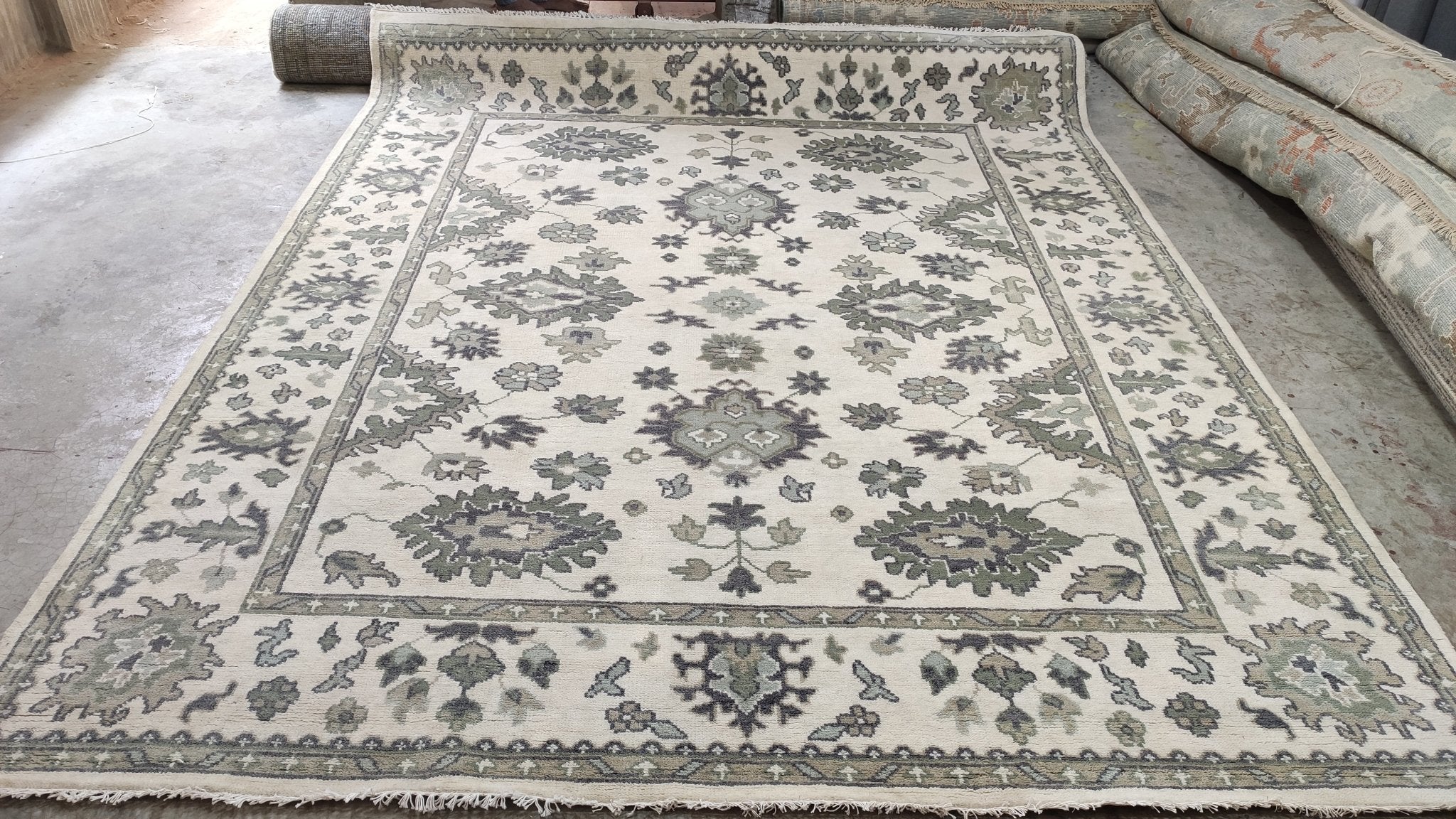 Guinevere 8x9.9 Ivory and Grey Hand-Knotted Oushak Rug | Banana Manor Rug Company