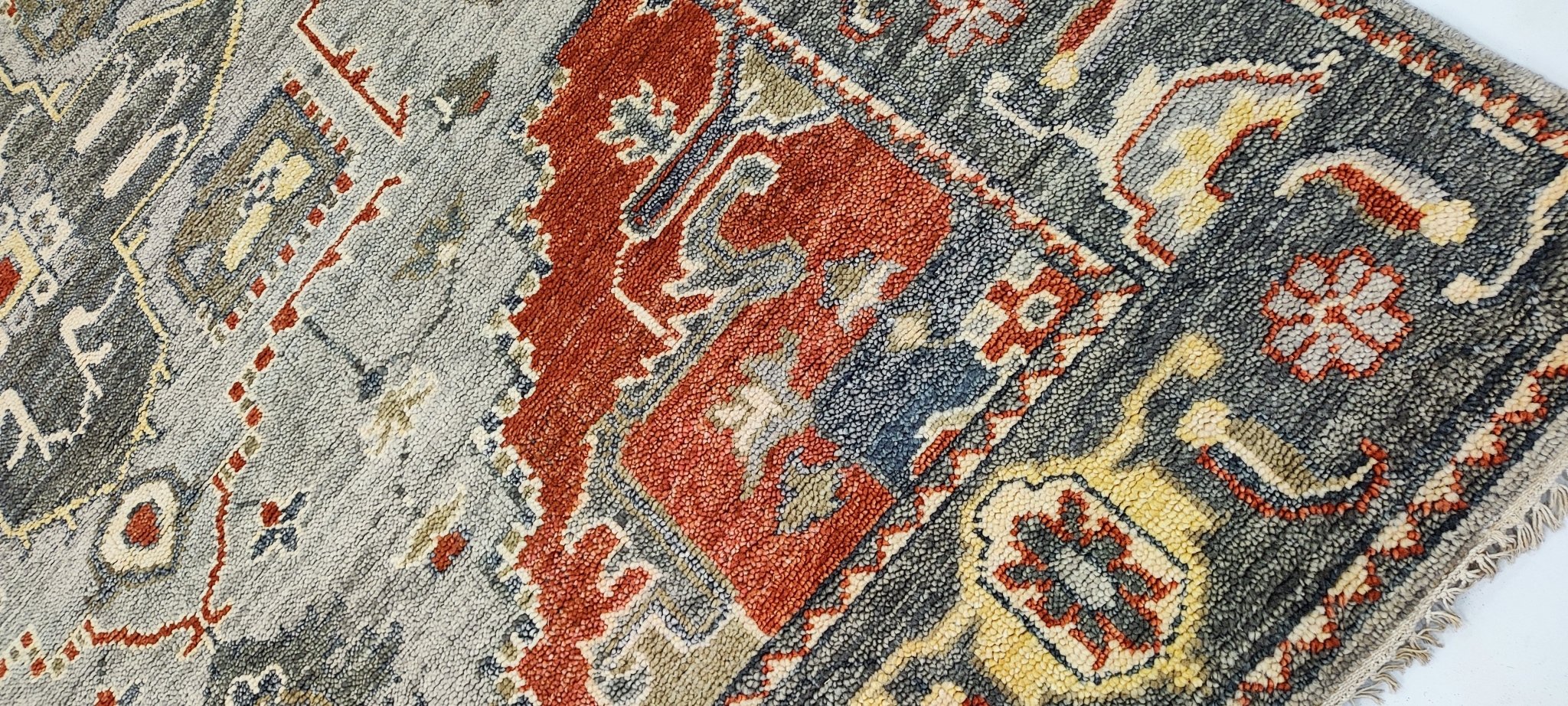 Gus 8x9.9 Hand-Knotted Tan & Grey Serapi | Banana Manor Rug Factory Outlet