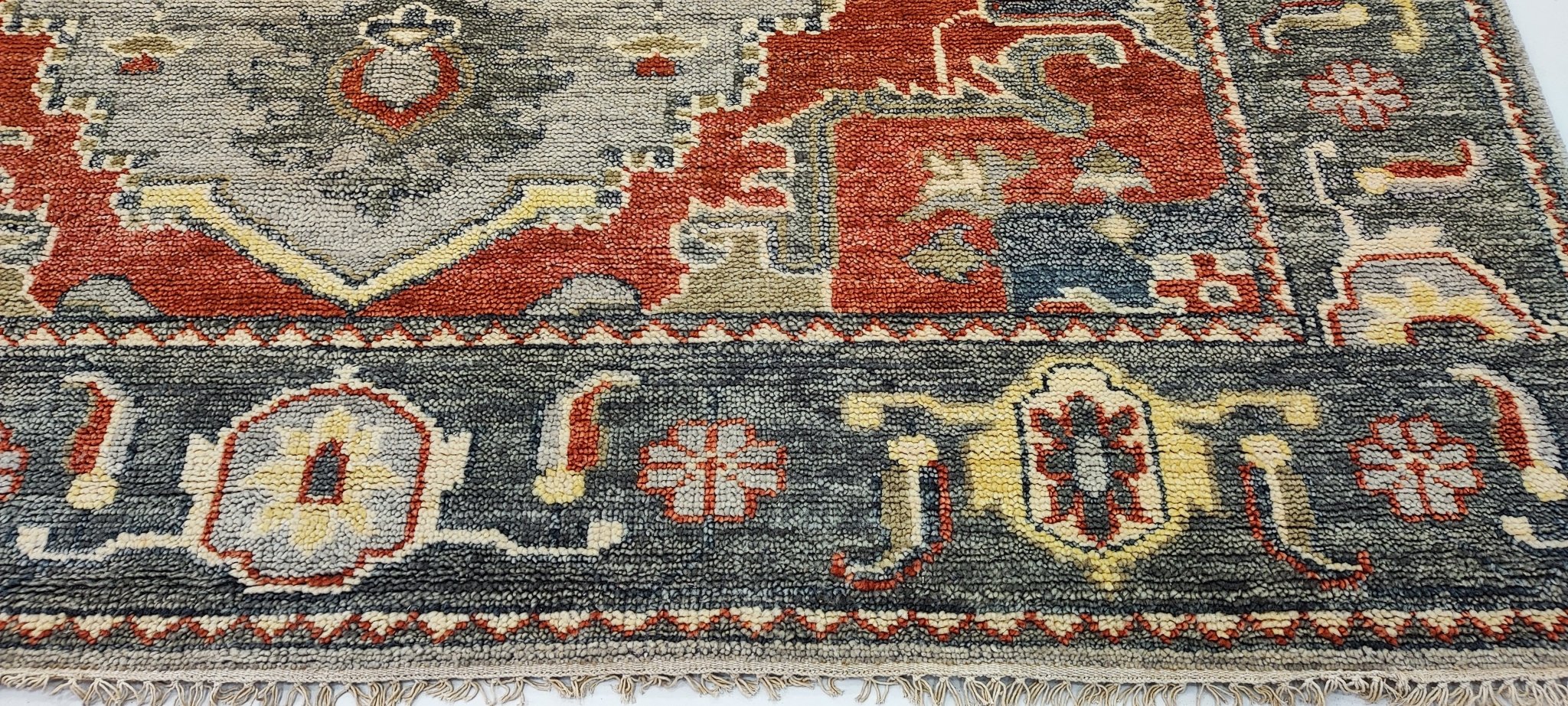 Gus 8x9.9 Hand-Knotted Tan & Grey Serapi | Banana Manor Rug Factory Outlet