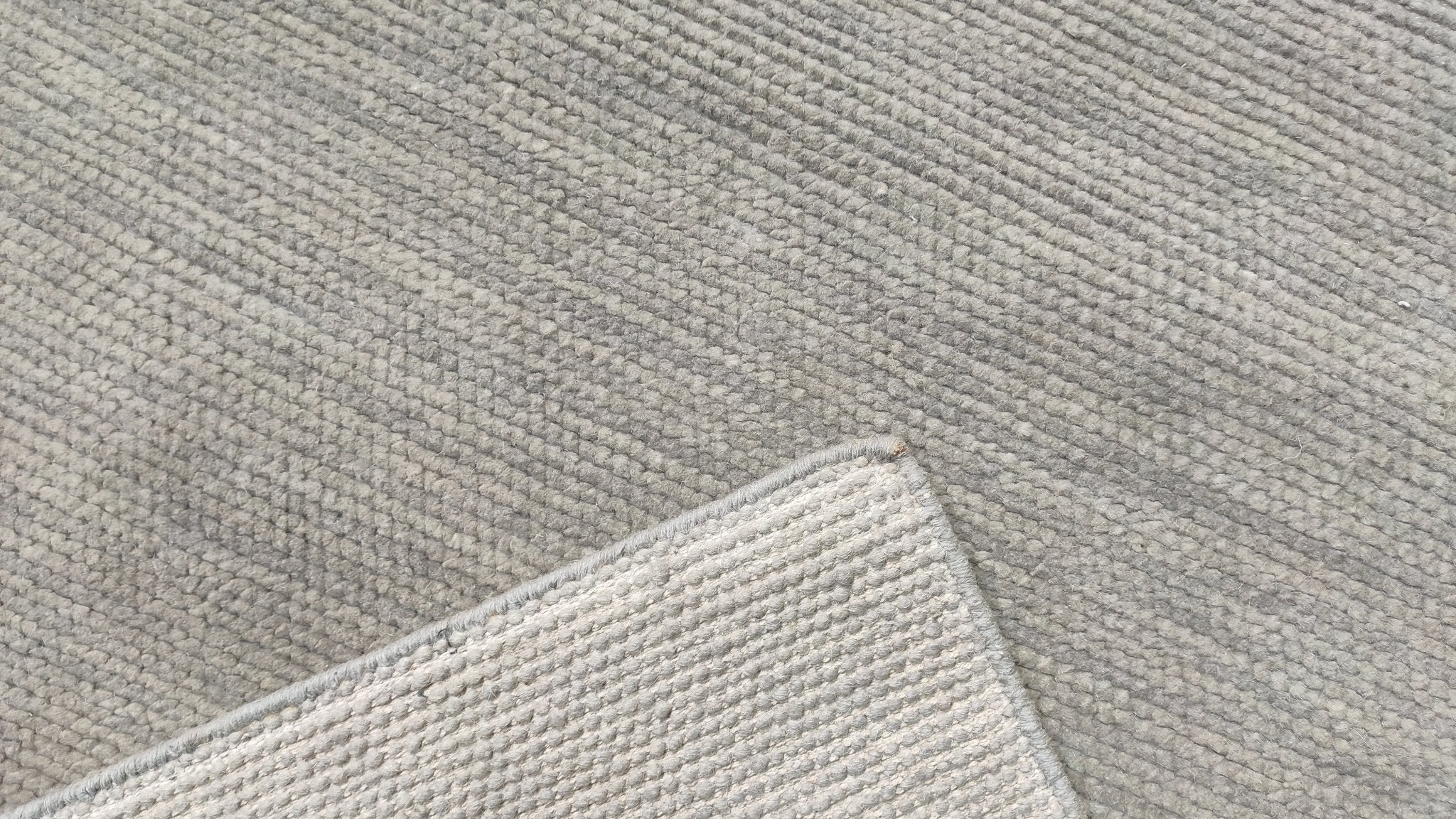 Gus Handwoven Silver Low Pile Durrie Rug 5.6x7.6 | Banana Manor Rug Company