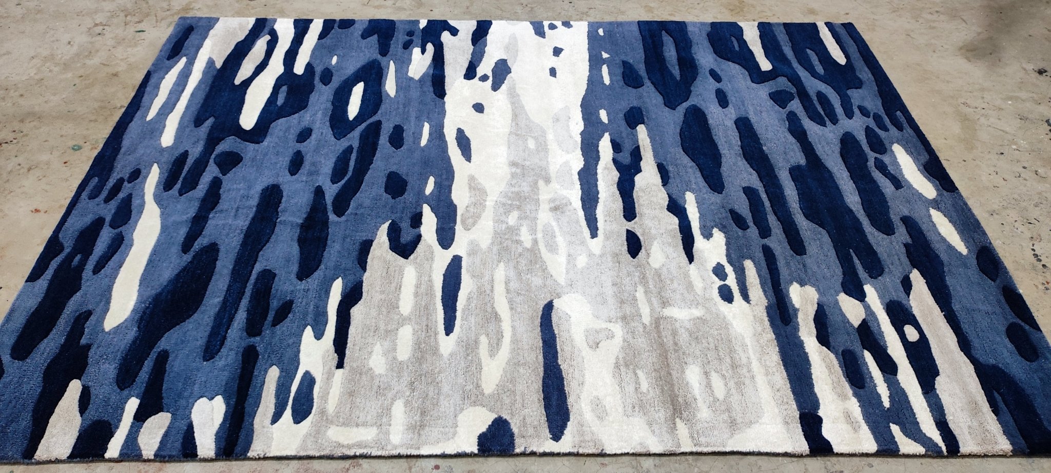 Gustave 5.3x7.6 Hand-Tufted Grey & Blue Mix Abstract | Banana Manor Rug Factory Outlet