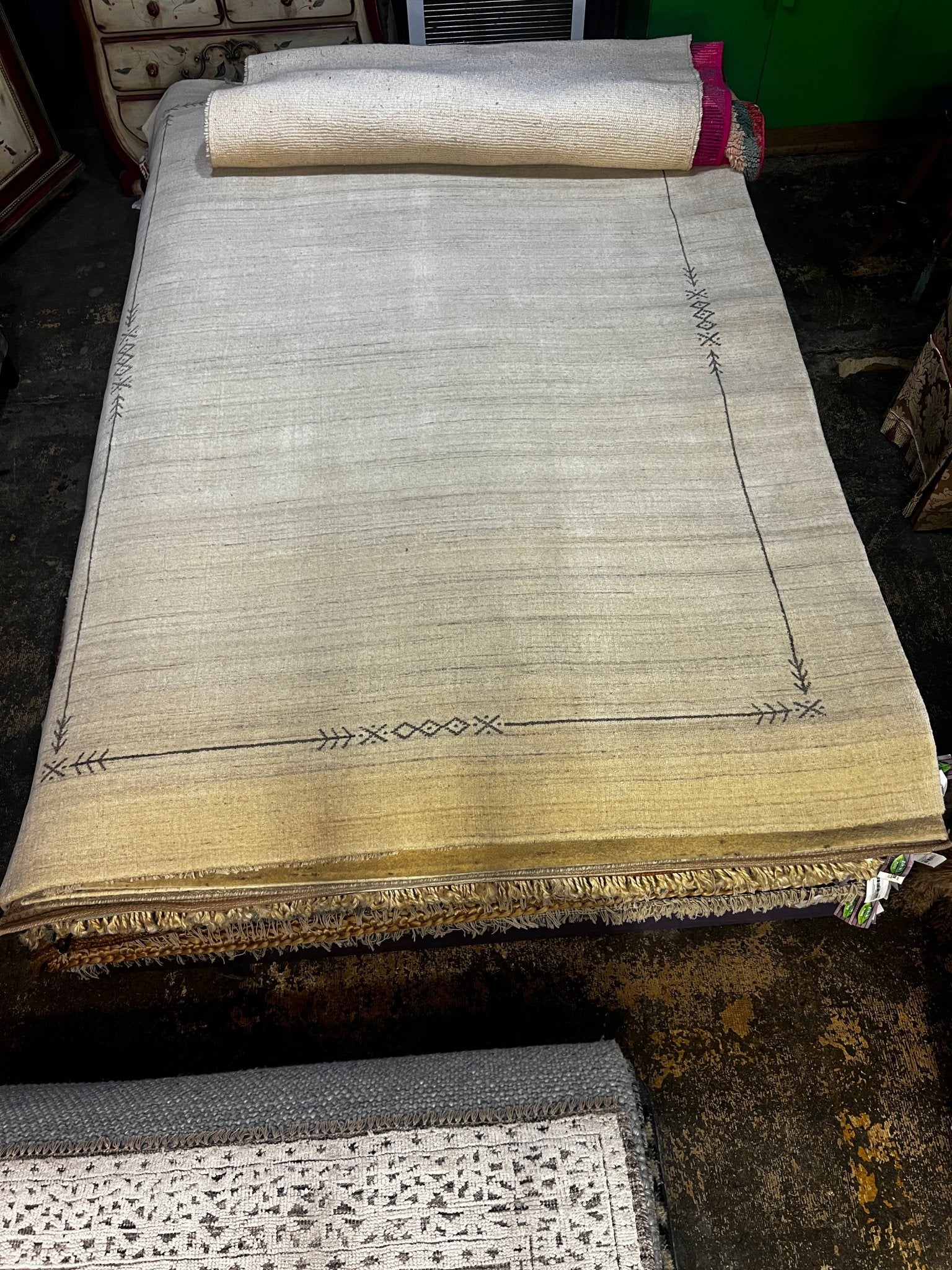 Hadley Handwoven Off White Gabbeh Rug (multiple sizes) | Banana Manor Rug Factory Outlet