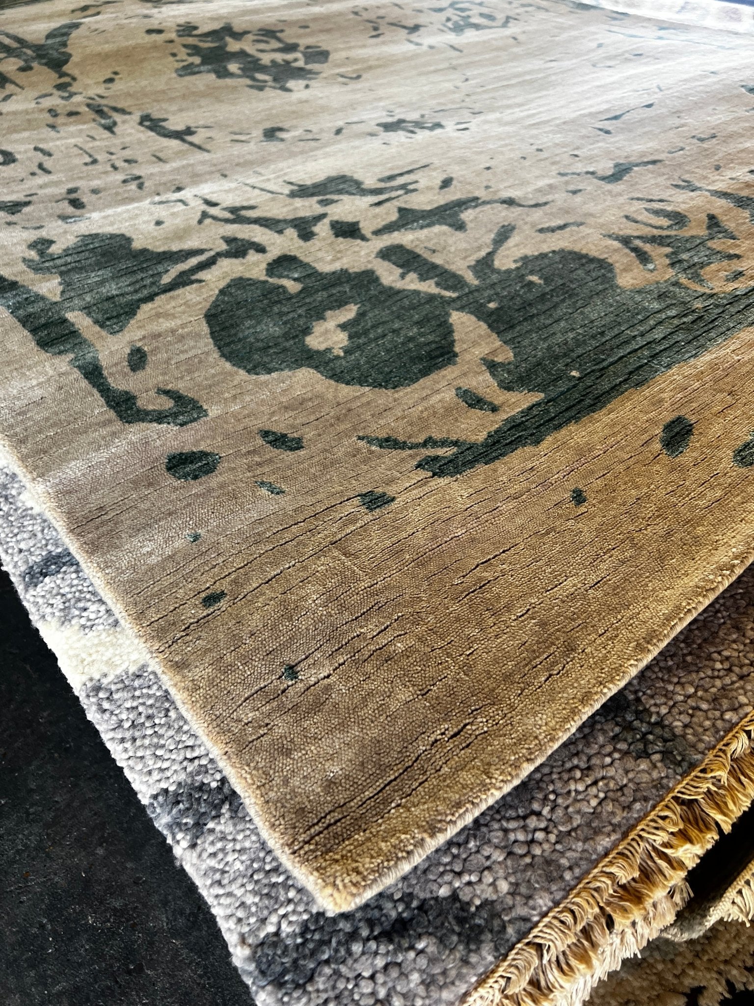 Halle Berry 6.6x9.9 Beige and Green Hand-Knotted Tibetan Rug | Banana Manor Rug Company