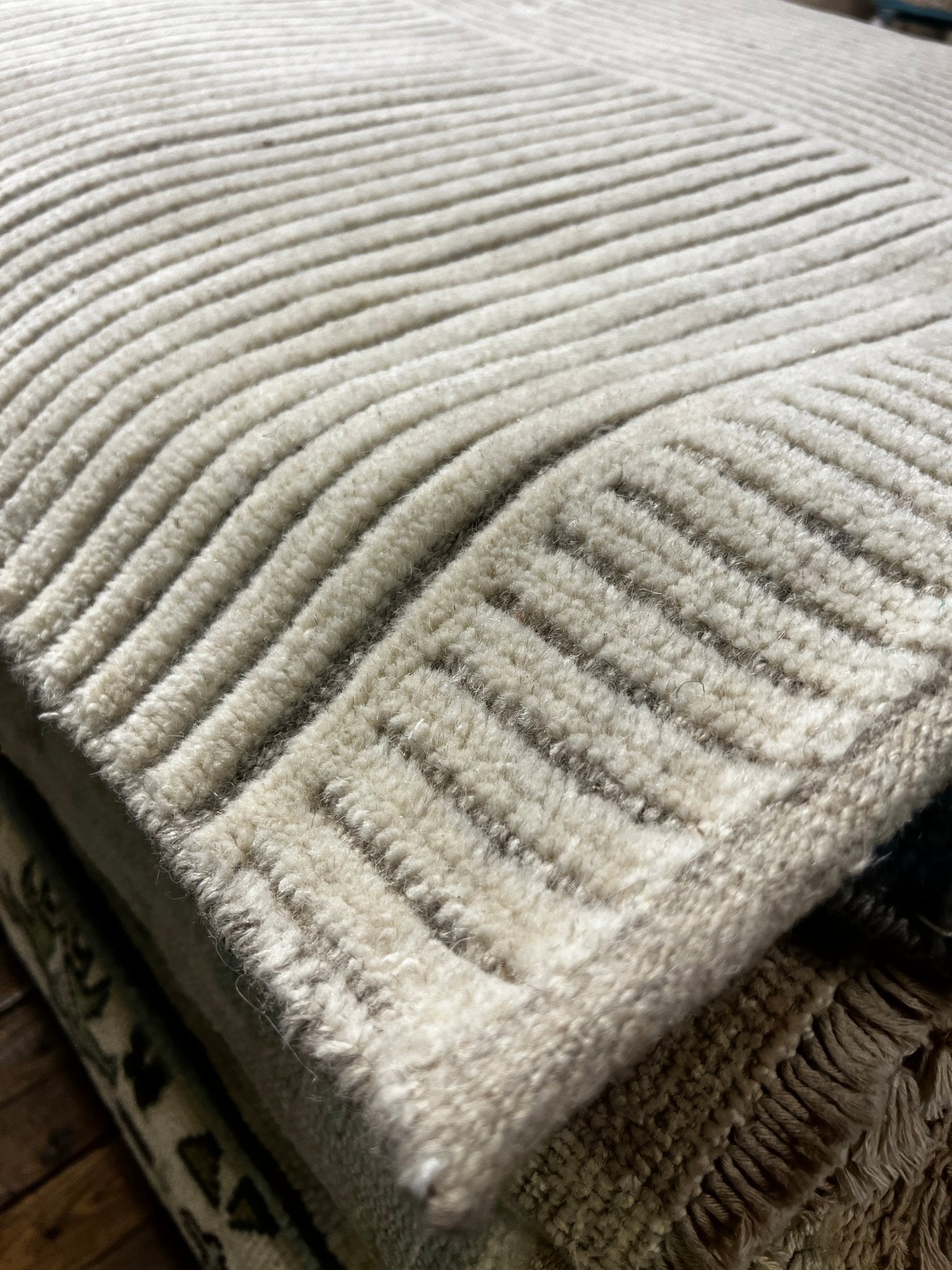 Harry 3x12 Hand-Knotted Ivory & Grey Cut Pile Runner | Banana Manor Rug Factory Outlet