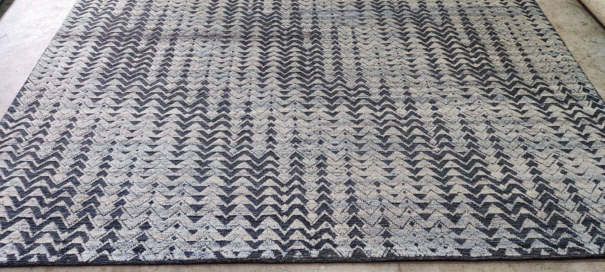 Heinz 9x12 Hand-Knotted Dark Grey & Grey Modern | Banana Manor Rug Factory Outlet