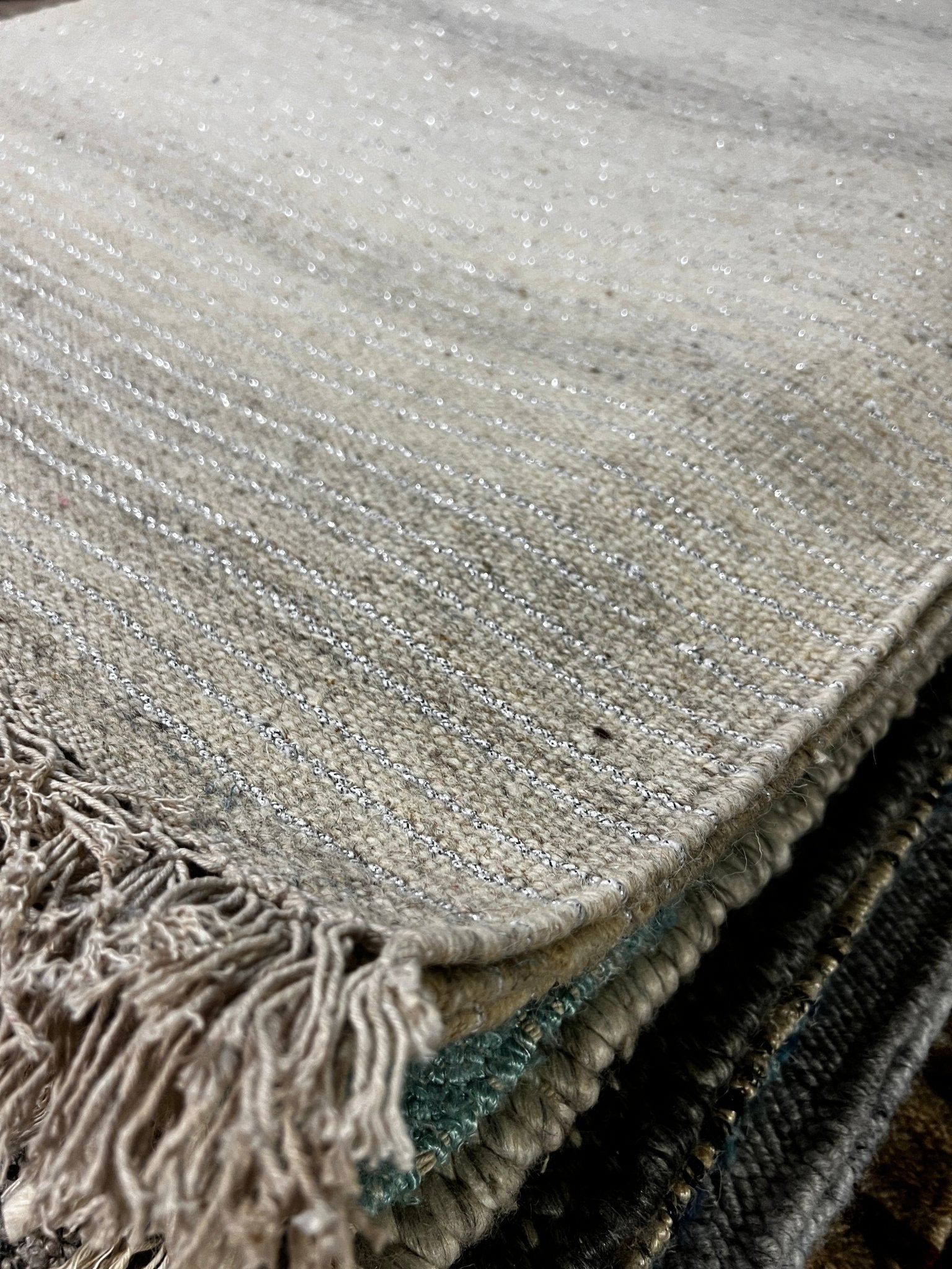 Henrietta Hippo 3x5 White Handwoven Durrie Rug | Banana Manor Rug Factory Outlet