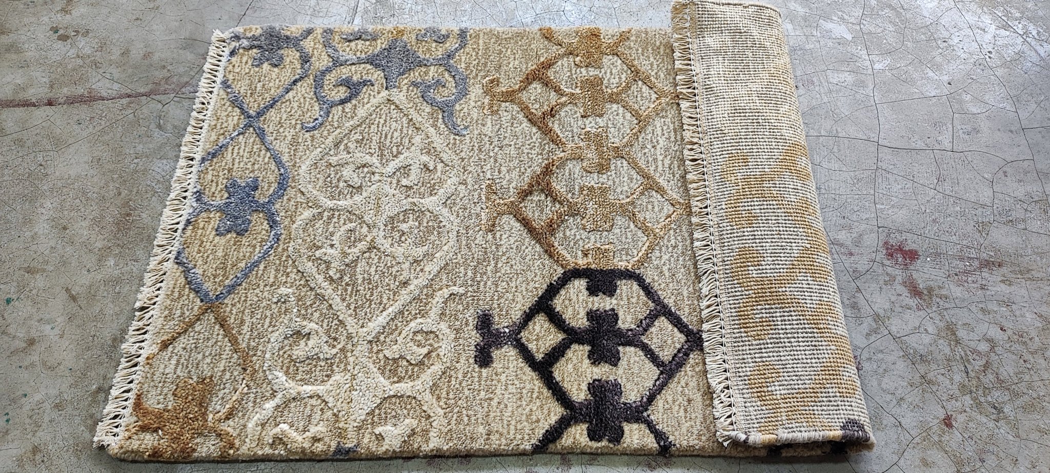 Herschel 2x4 Hand-Knotted Assorted Modern | Banana Manor Rug Factory Outlet