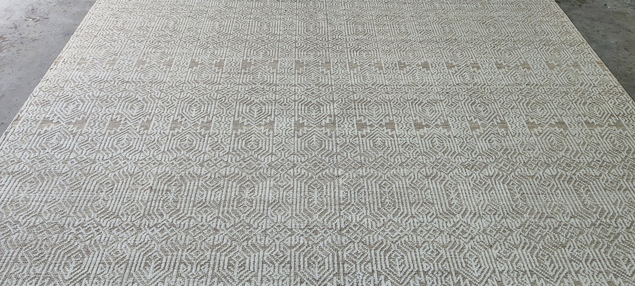 Hickey 9x12 Hand-Knotted Ivory & Camel Modern | Banana Manor Rug Factory Outlet