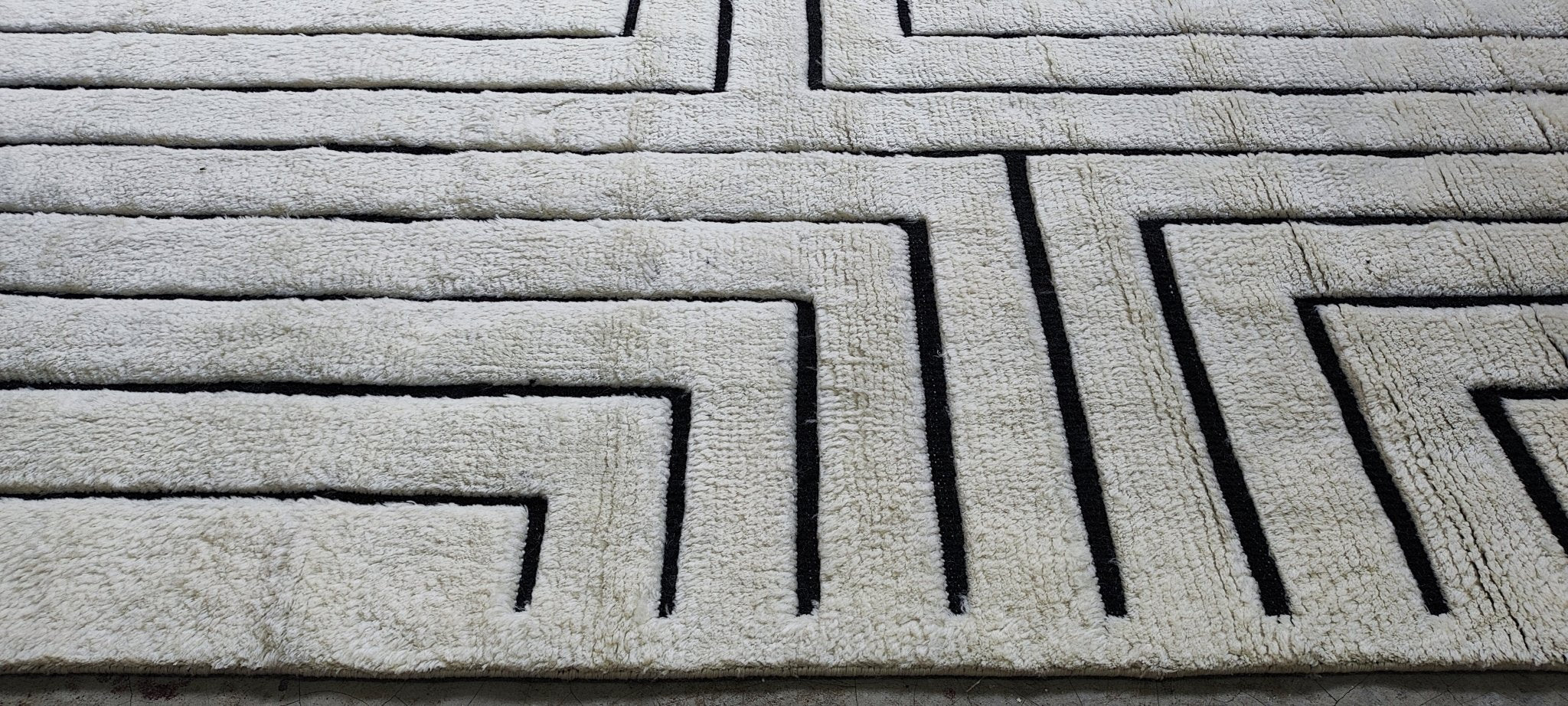 Hollander 5.3x8.6 Hand-Knotted Ivory & Grey Modern | Banana Manor Rug Factory Outlet