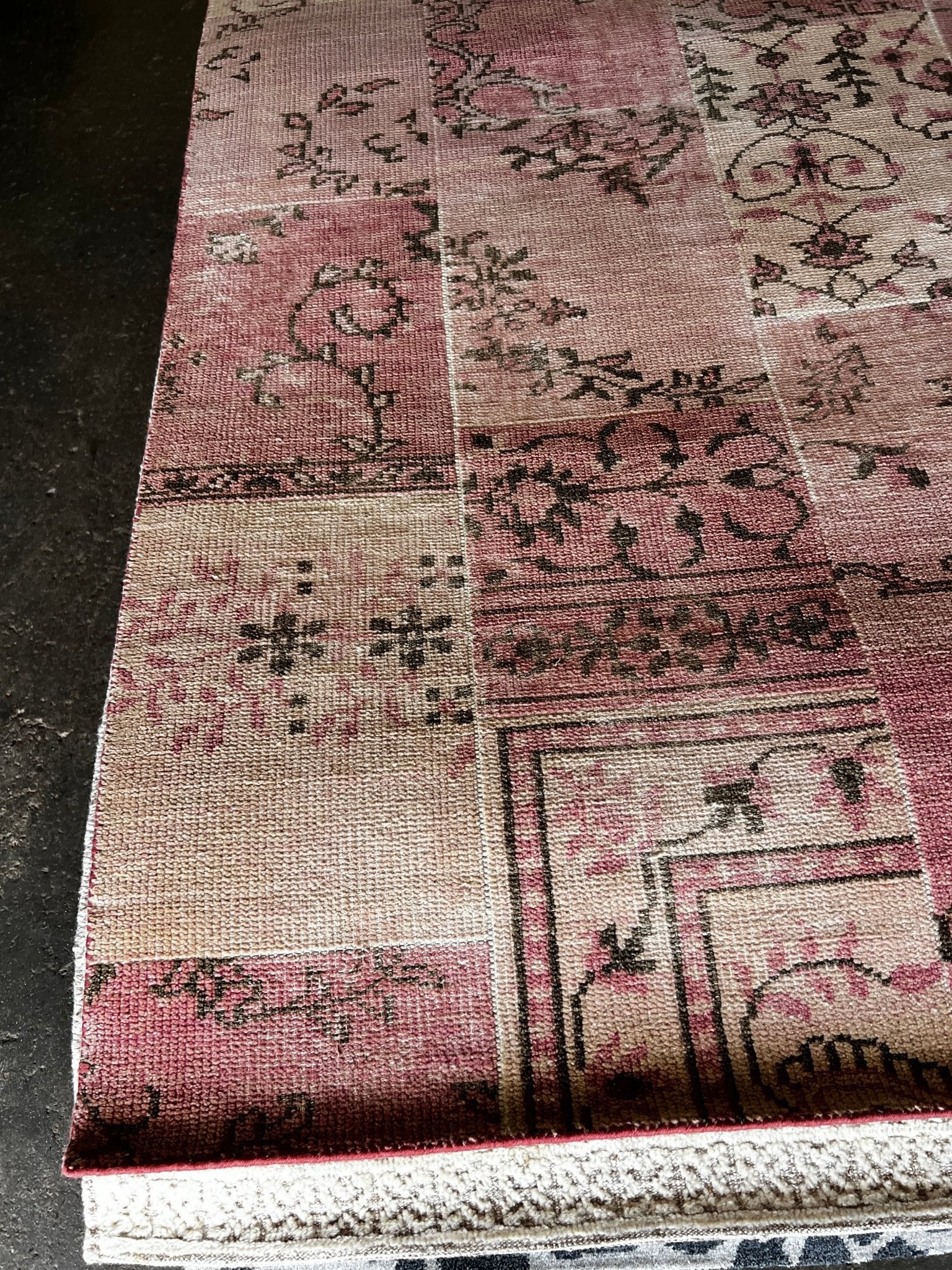 Hope Brady 7.9x9.9 Hand-Knotted Pink Patch Weave | Banana Manor Rug Factory Outlet